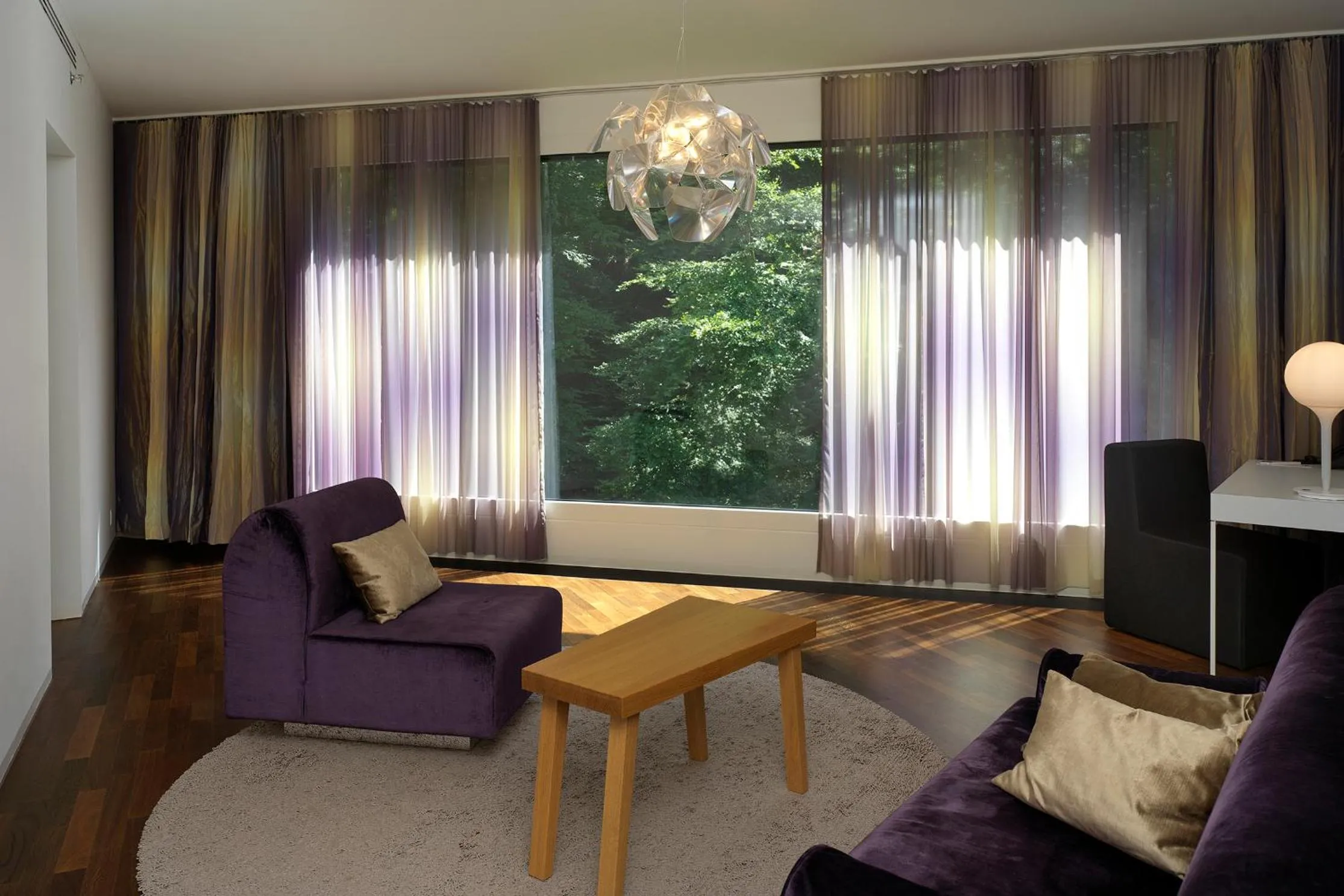 Seating area in City Garden Hotel