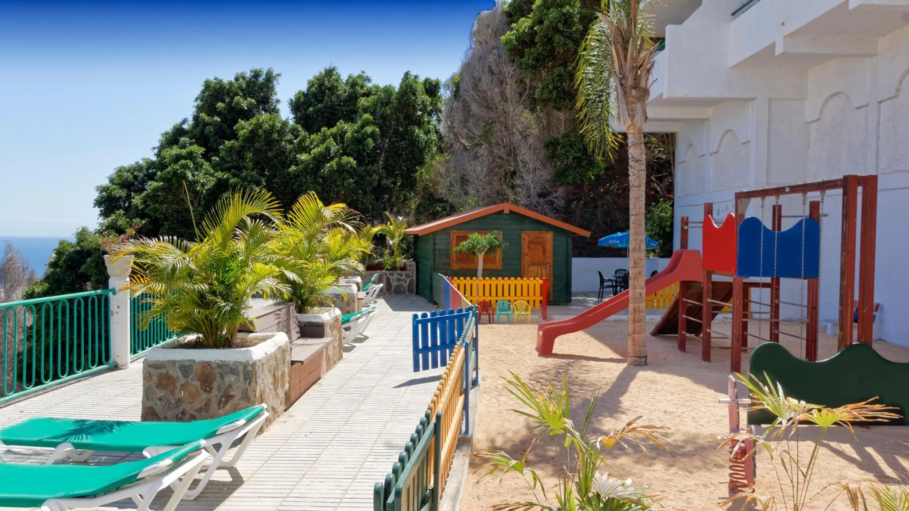 Children play ground in Apartamentos Monteparaiso