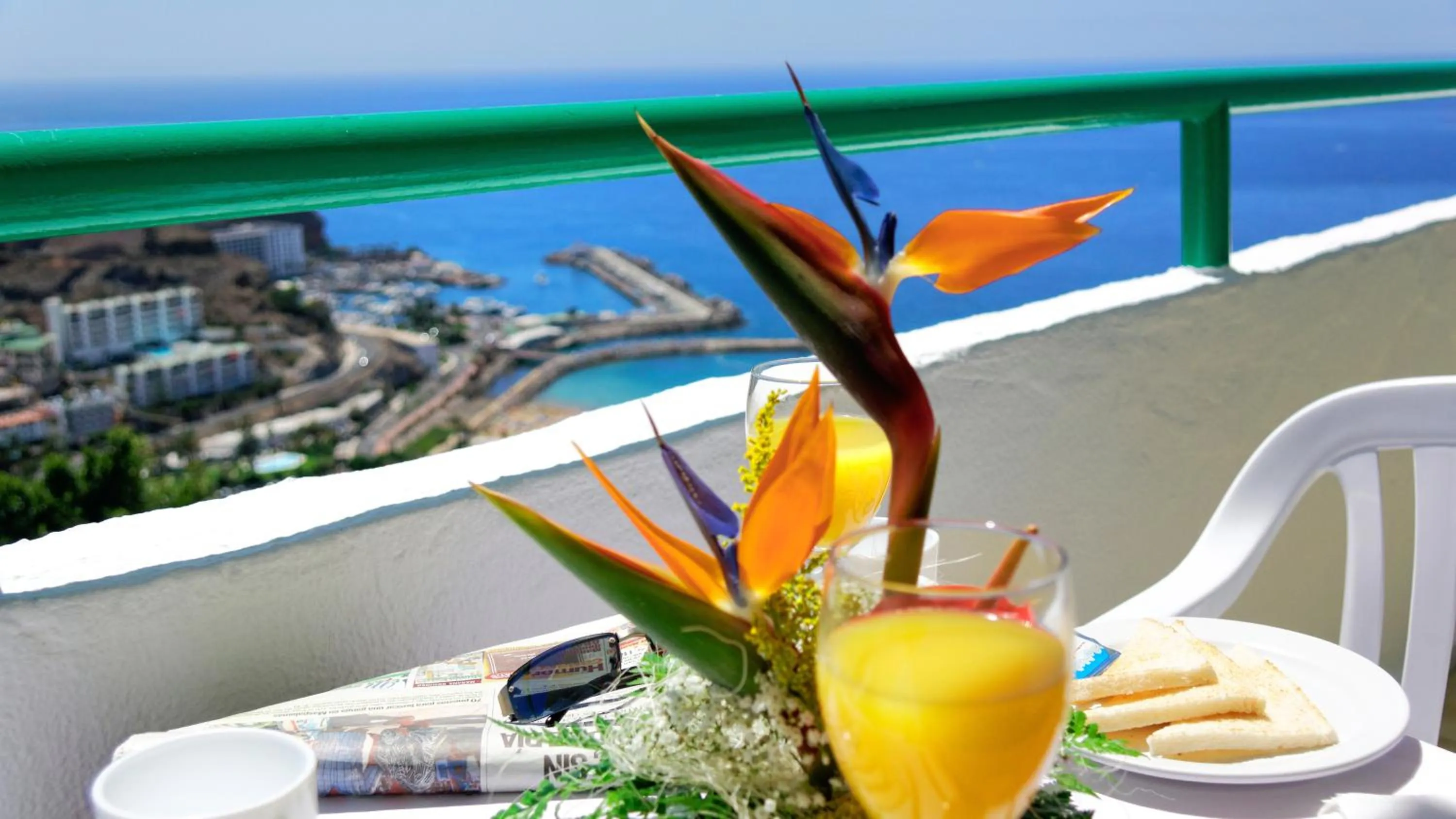 Day in Apartamentos Monteparaiso