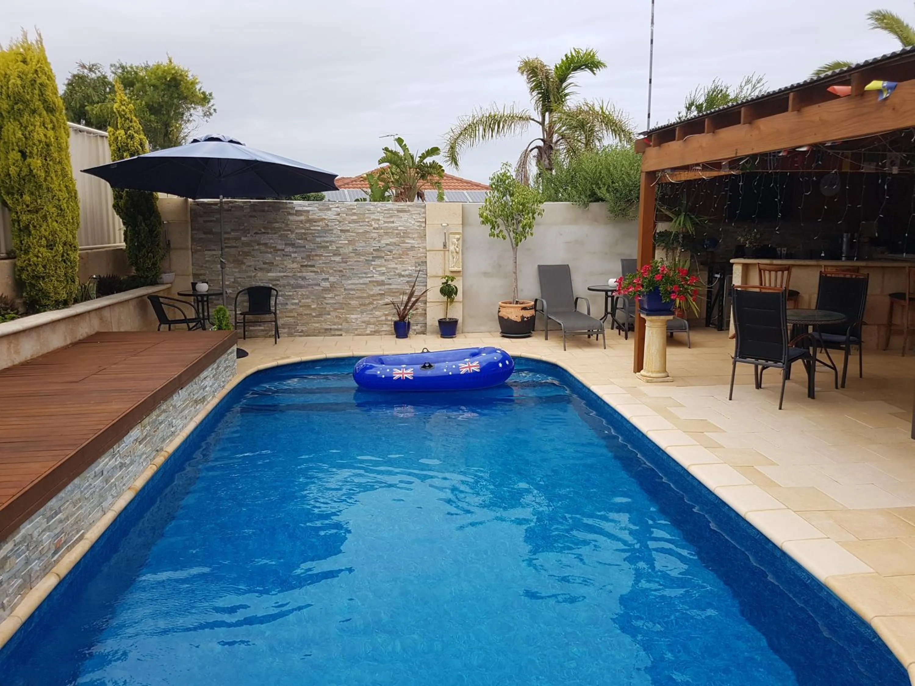 Swimming pool in Ocean Reef Homestay