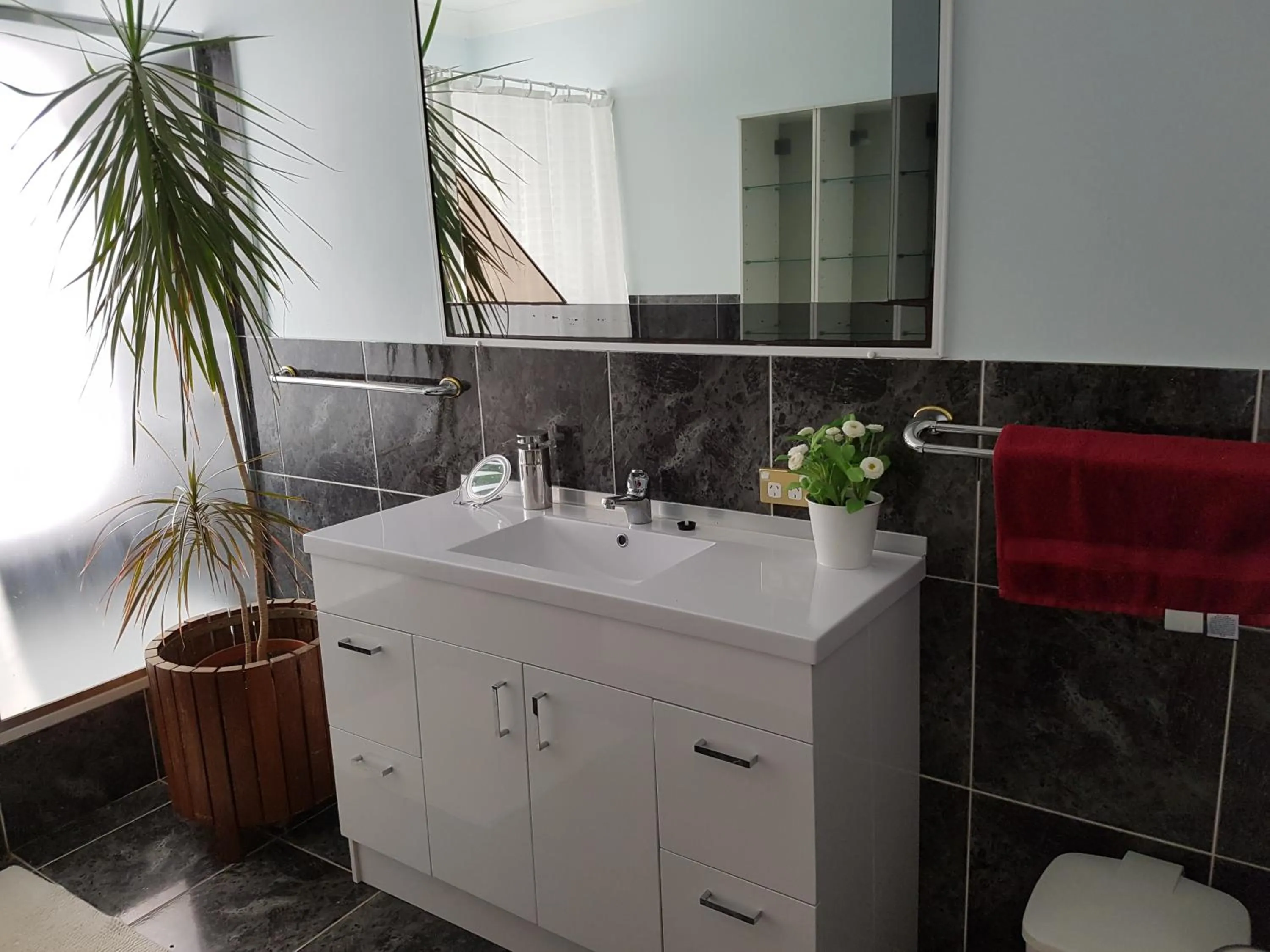 Shower in Ocean Reef Homestay