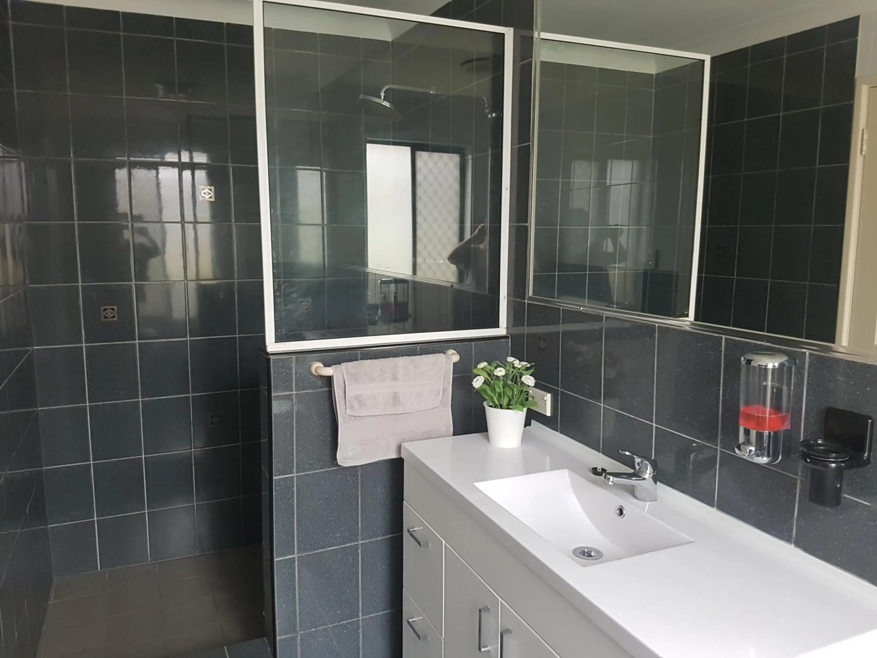 Bathroom in Ocean Reef Homestay