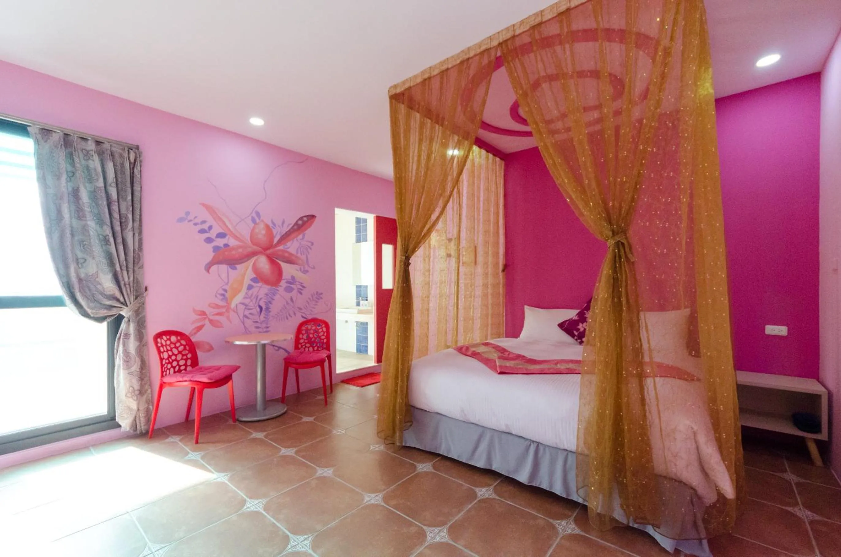 Bed in Kenting Aqual Inn