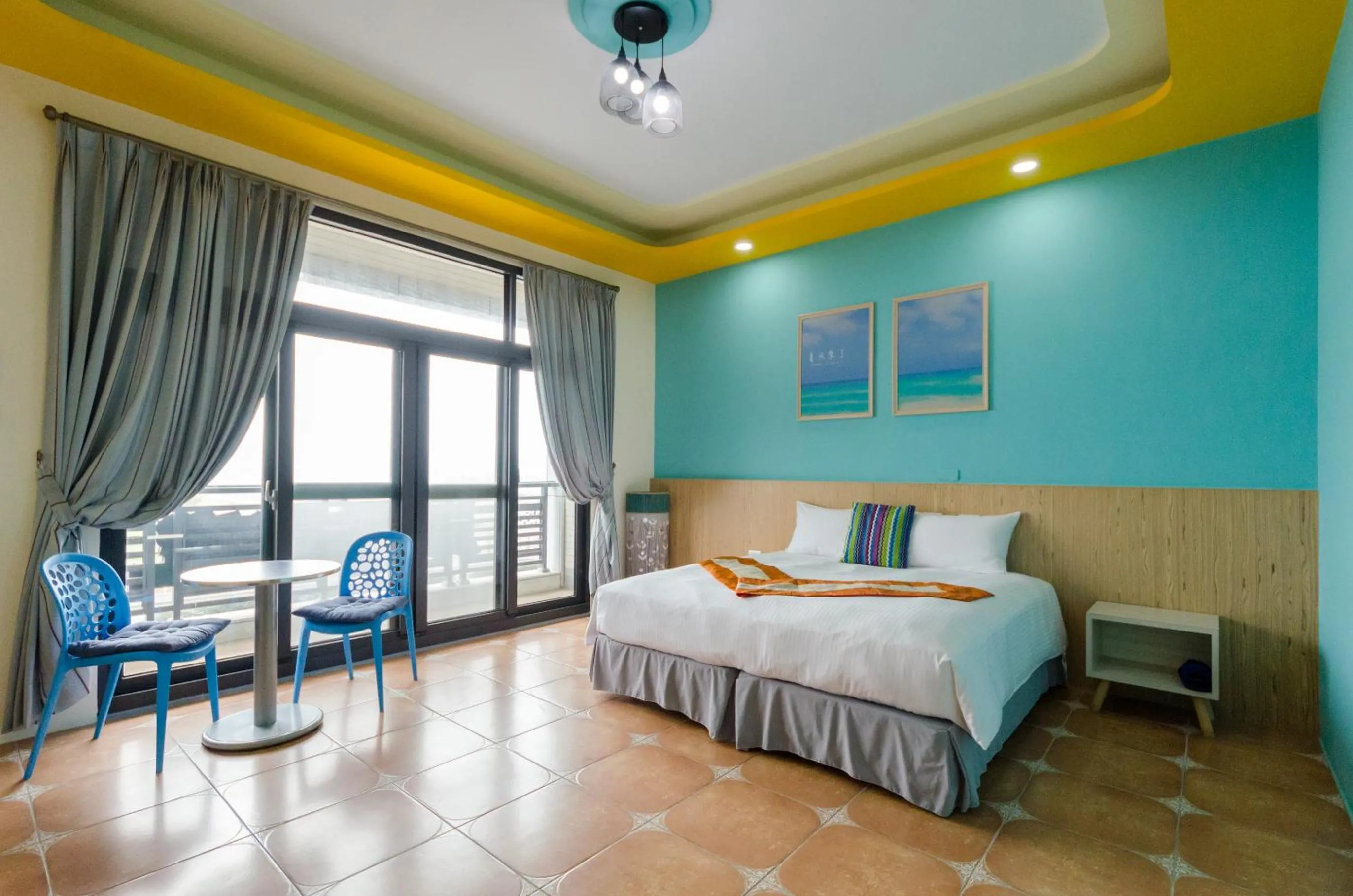 Bed in Kenting Aqual Inn