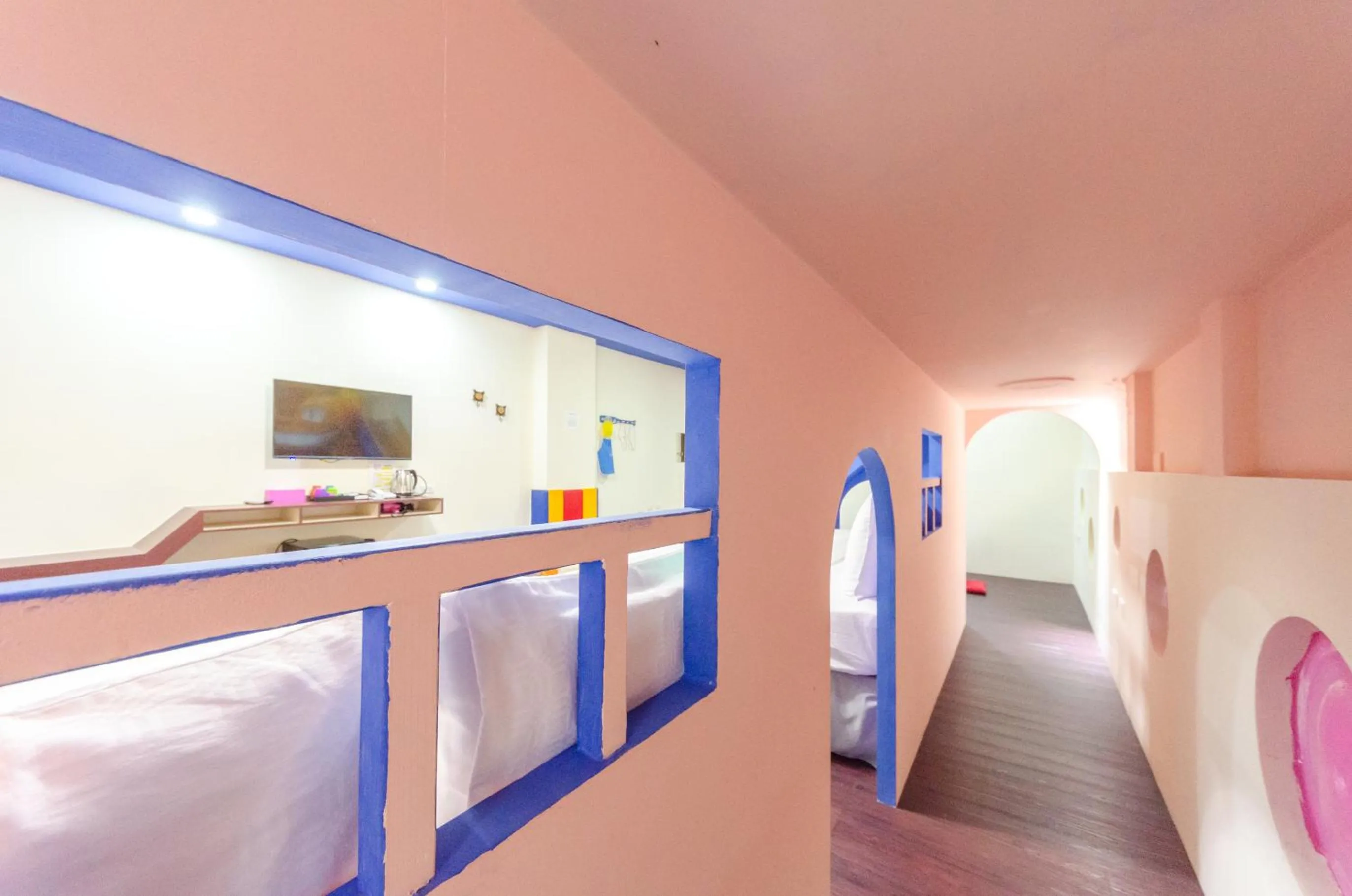 Bed in Kenting Aqual Inn