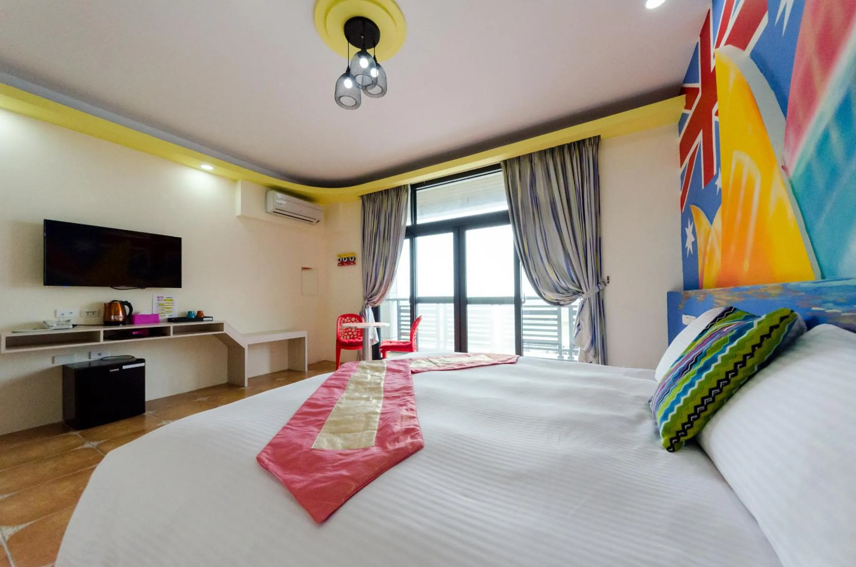 Bed in Kenting Aqual Inn