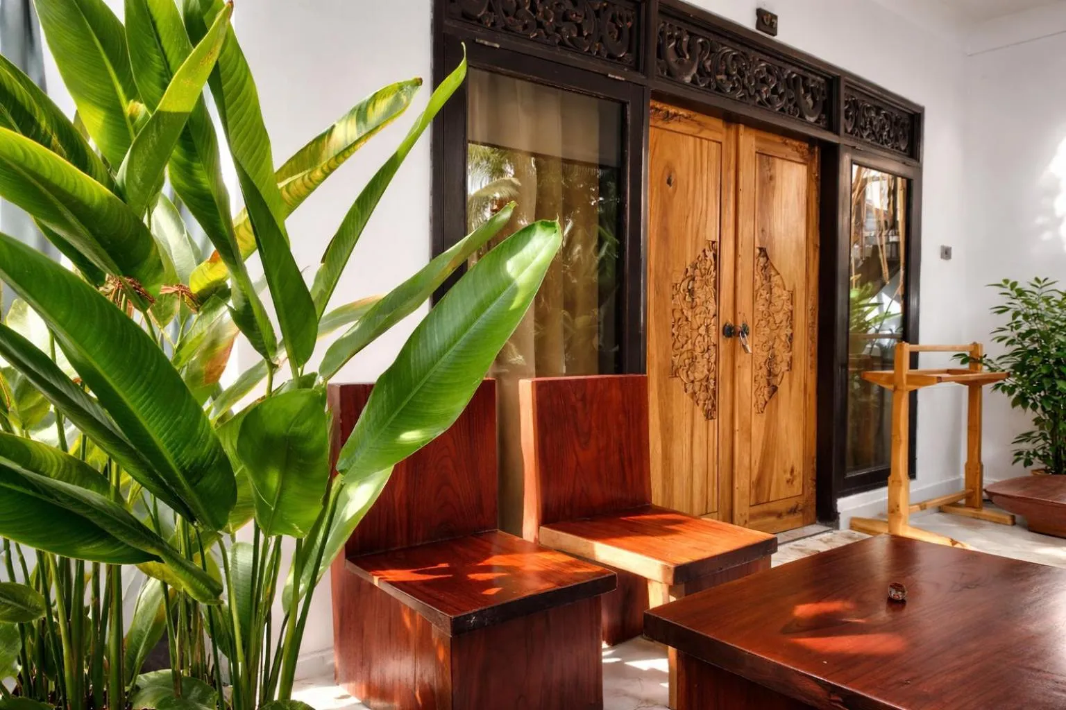 Balcony/Terrace in Warna Beach Hotel