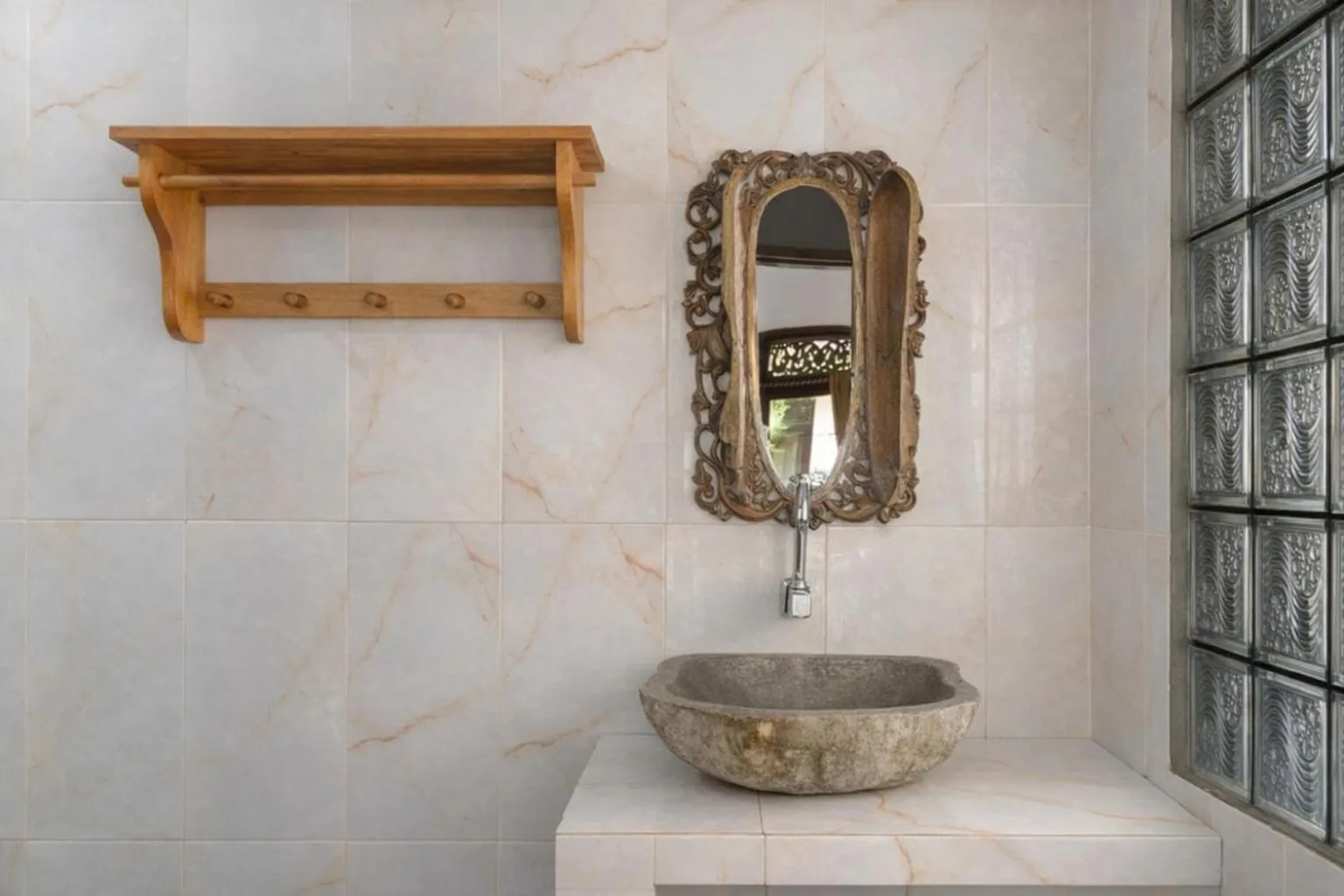 Bathroom in Warna Beach Hotel