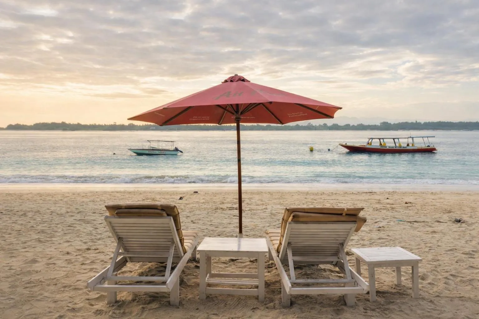 Beach in Warna Beach Hotel