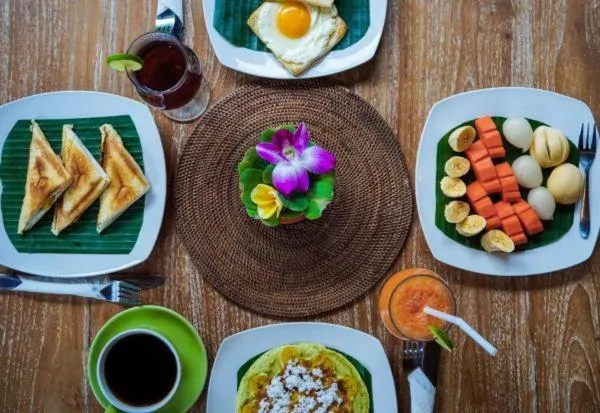 Breakfast in Three Brothers Guest House