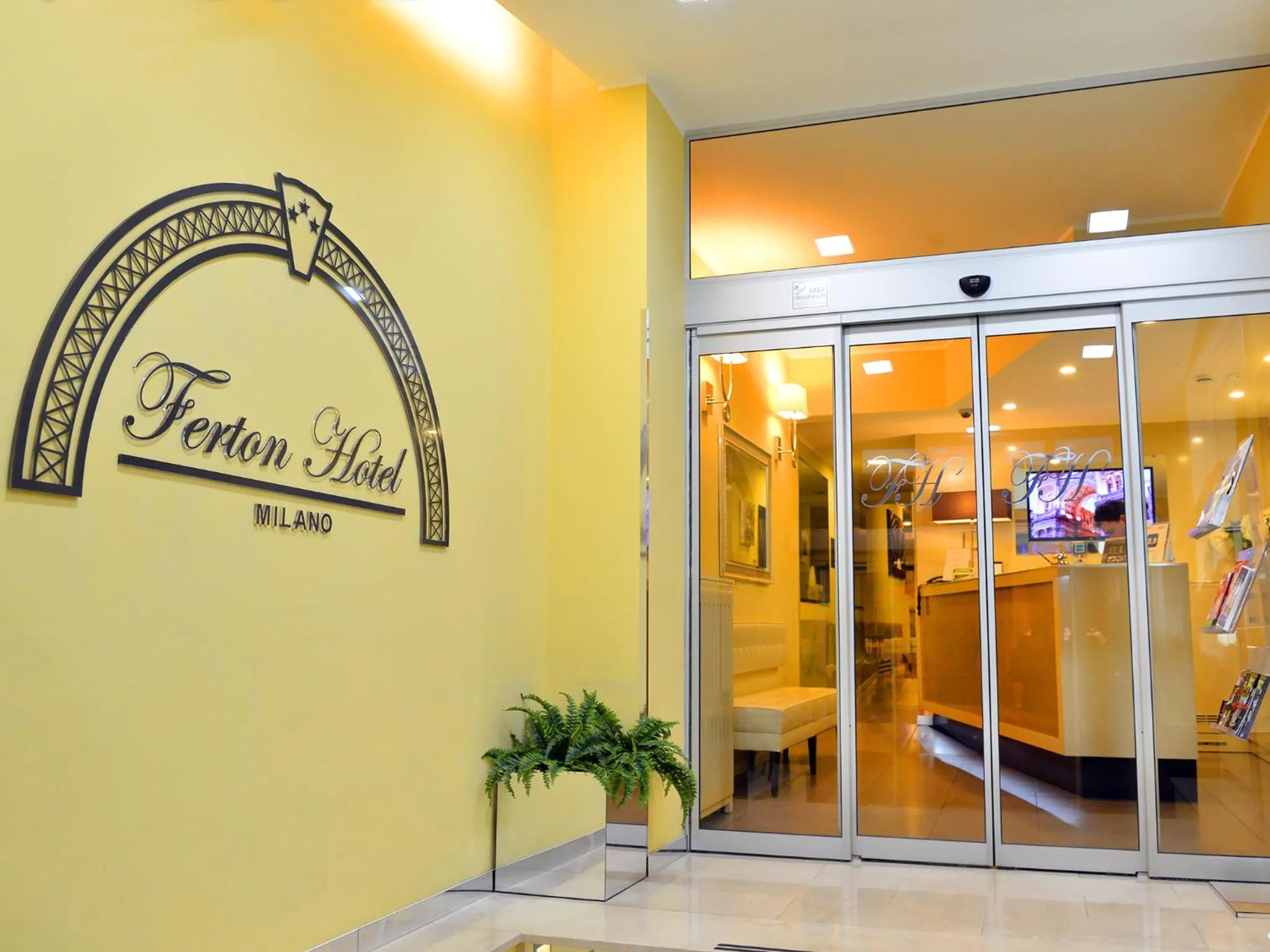 Facade/entrance in Hotel Ferton