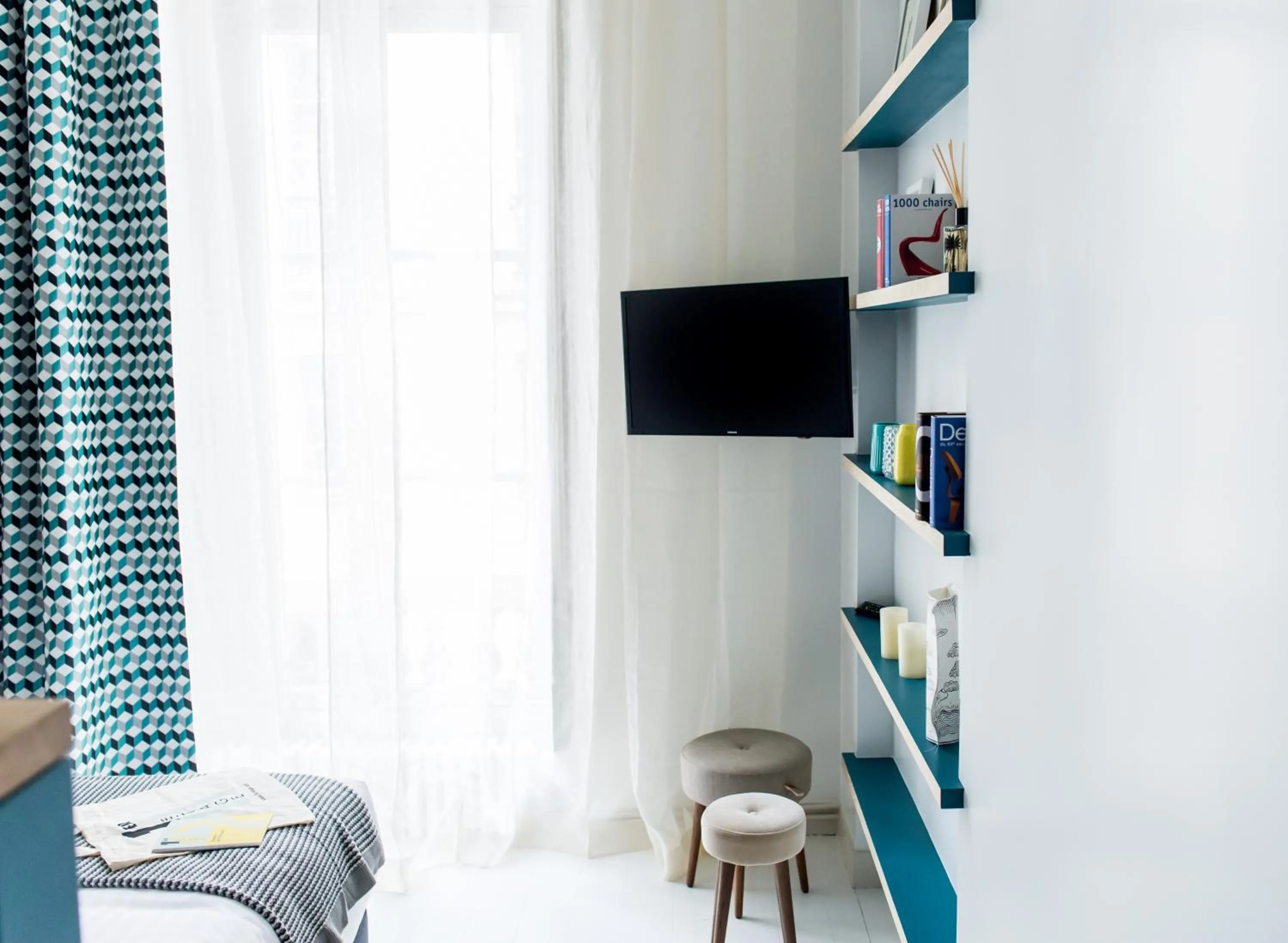 Decorative detail, Bed in 1er Etage Opéra