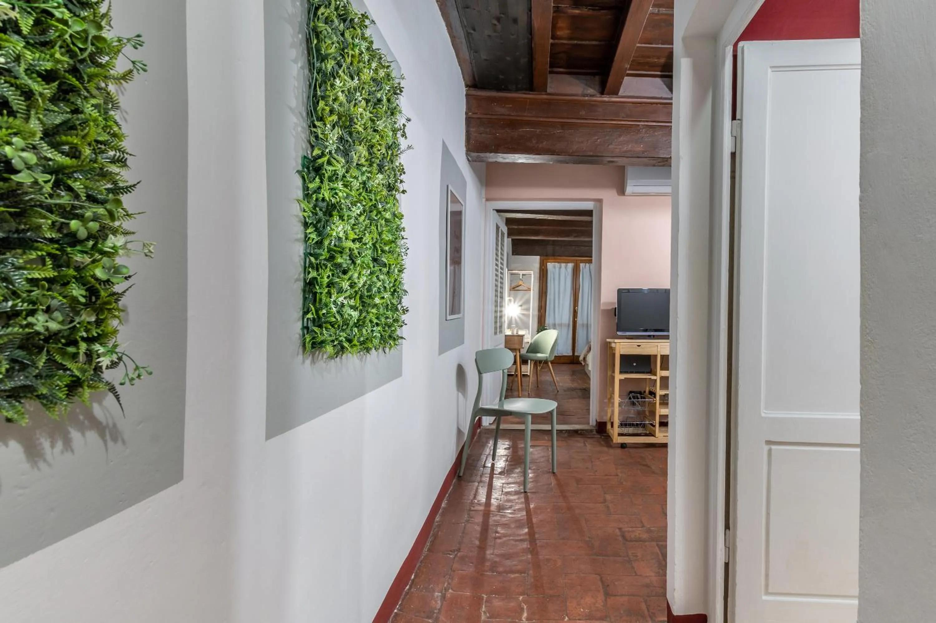 Facade/entrance in Wine Apartments Florence Ciliegiolo