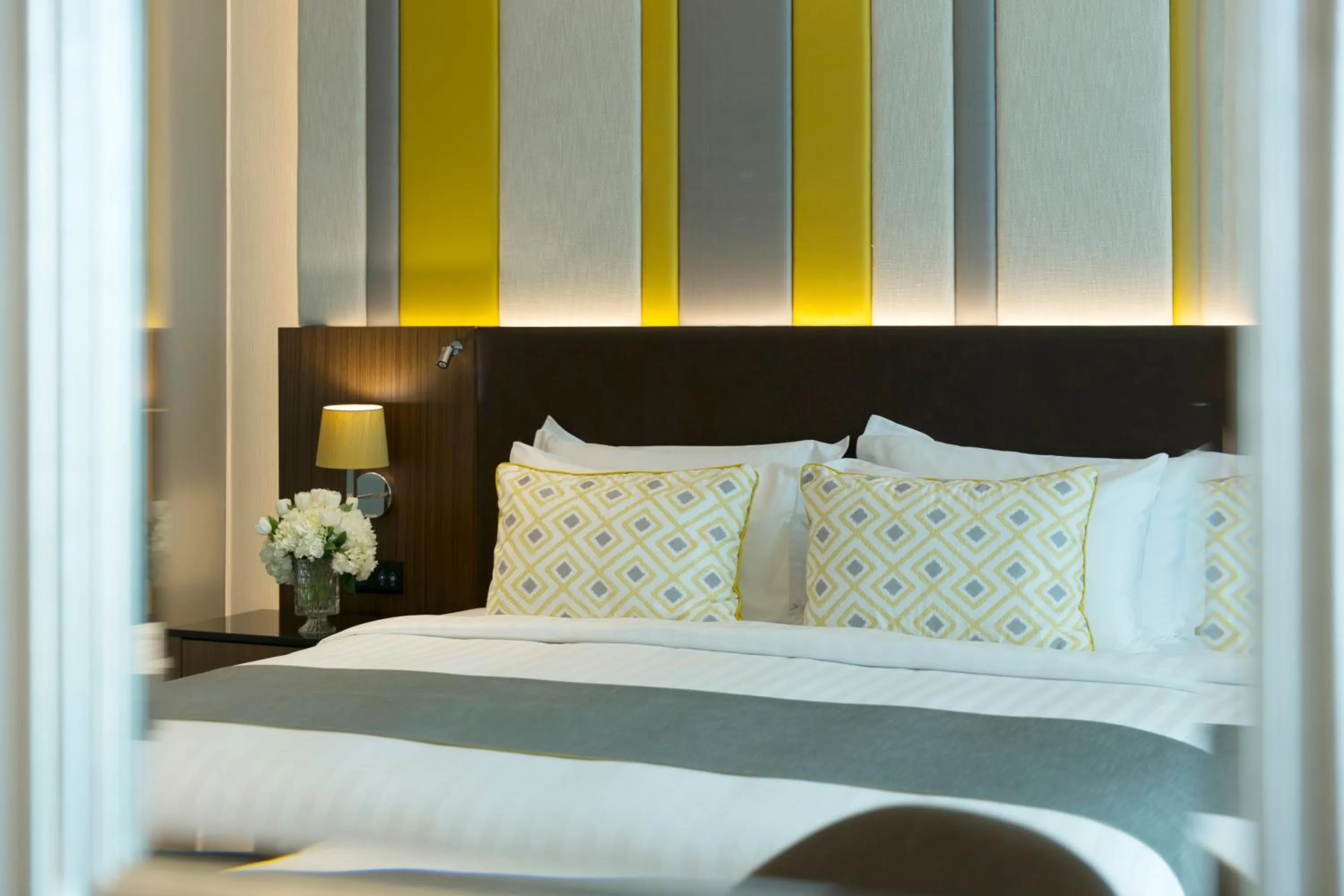 Bed in Lancaster Bangkok