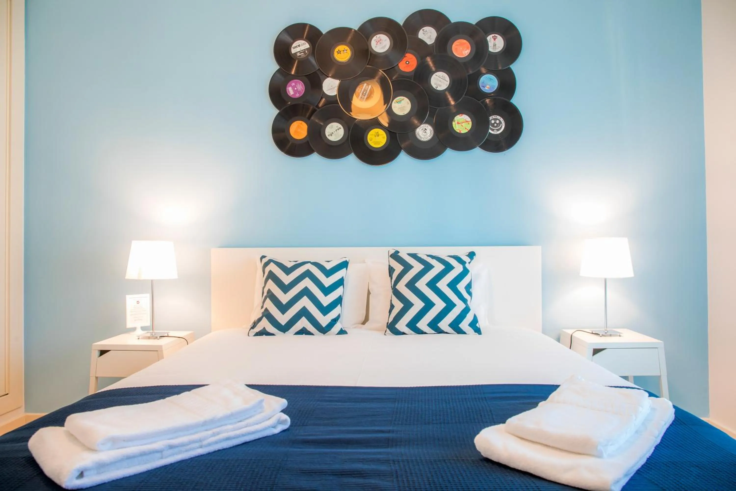 Bed in Vinyl Flat Bed & Breakfast - Rooms