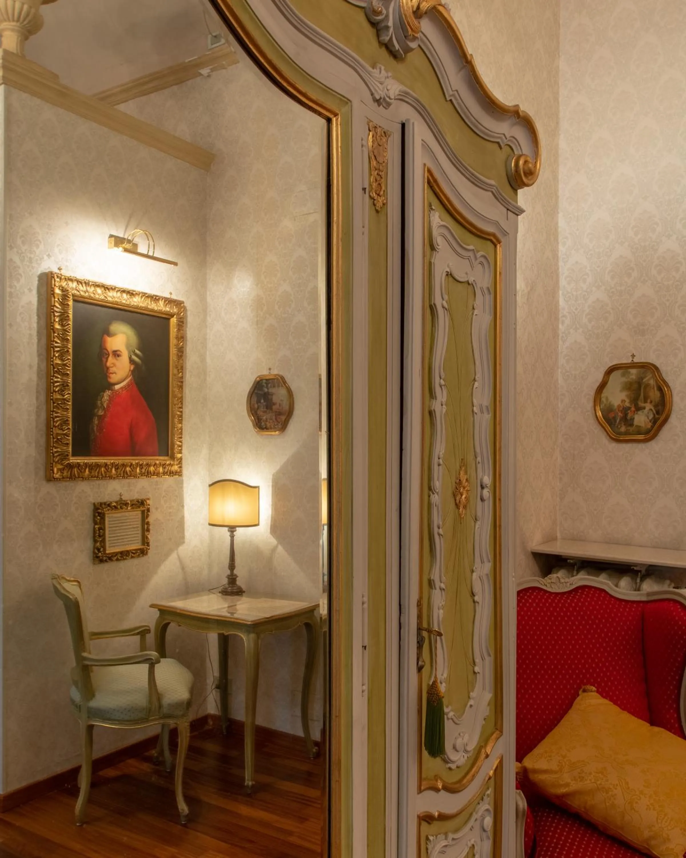 Seating area in Hotel Antica Dogana