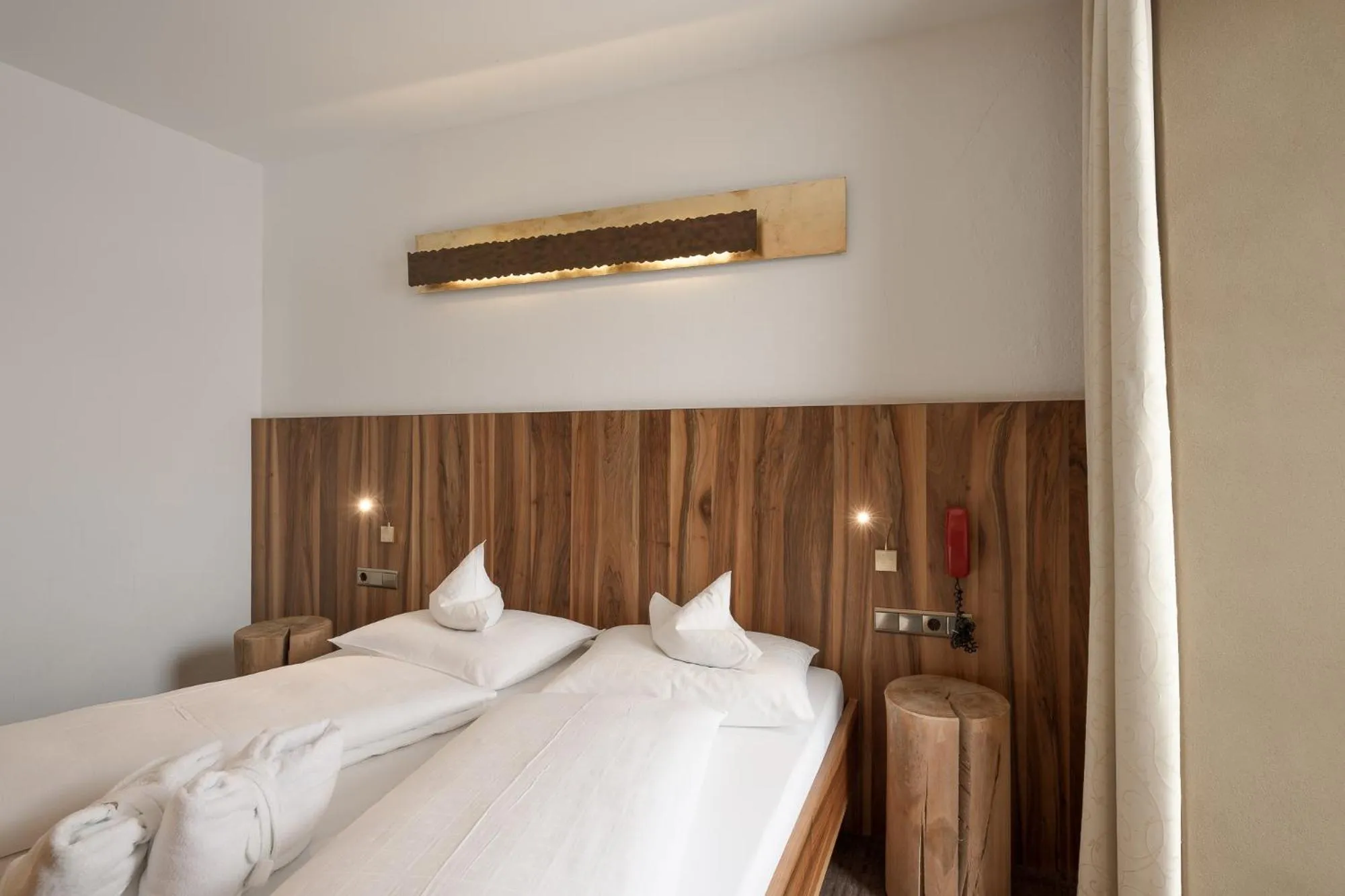 Bedroom, Bed in Hotel Madatsch