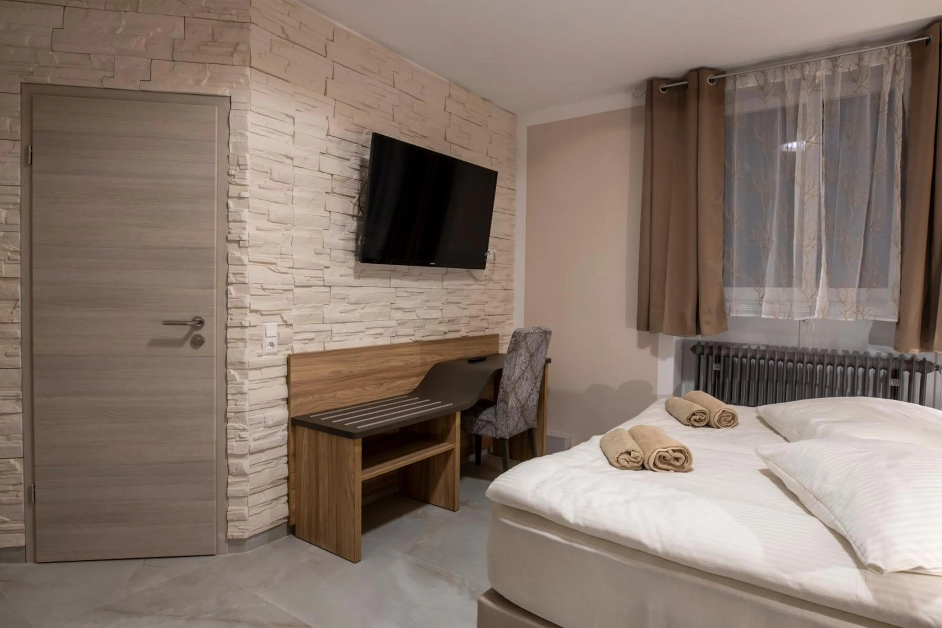 TV and multimedia, Bed in Hotel Restaurant Meteora