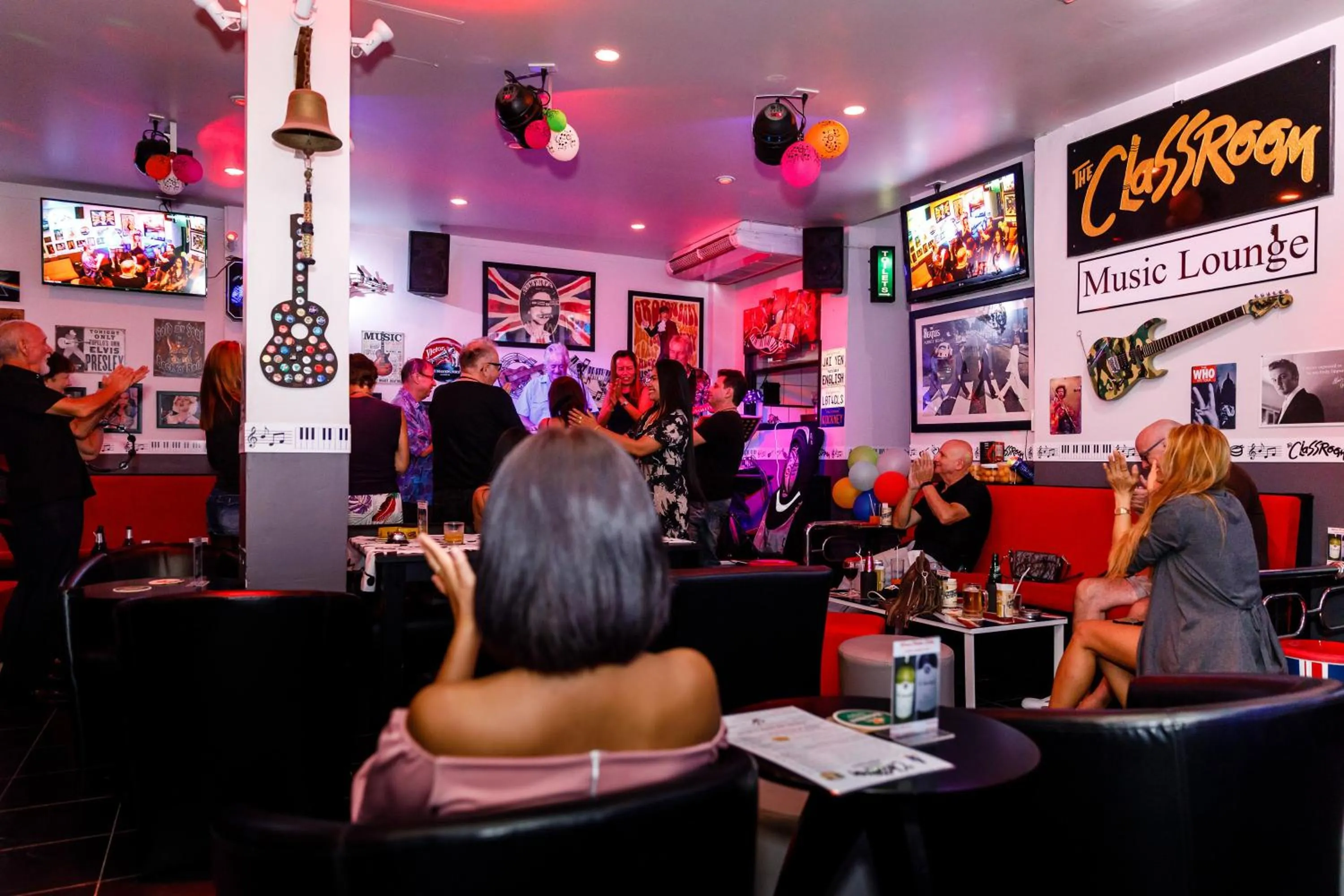 Nightclub / DJ in The Classroom Hotel