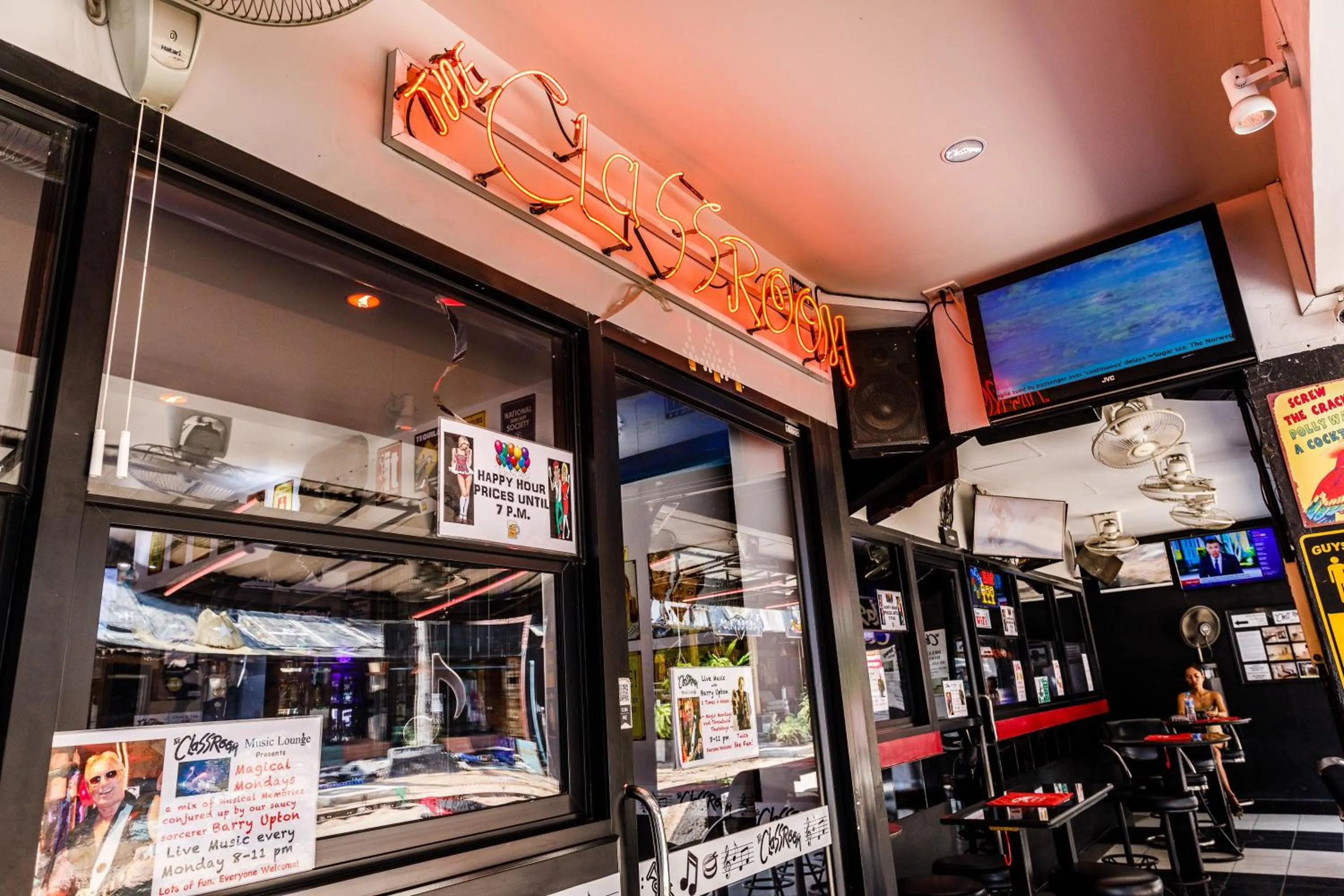 Facade/entrance in The Classroom Hotel