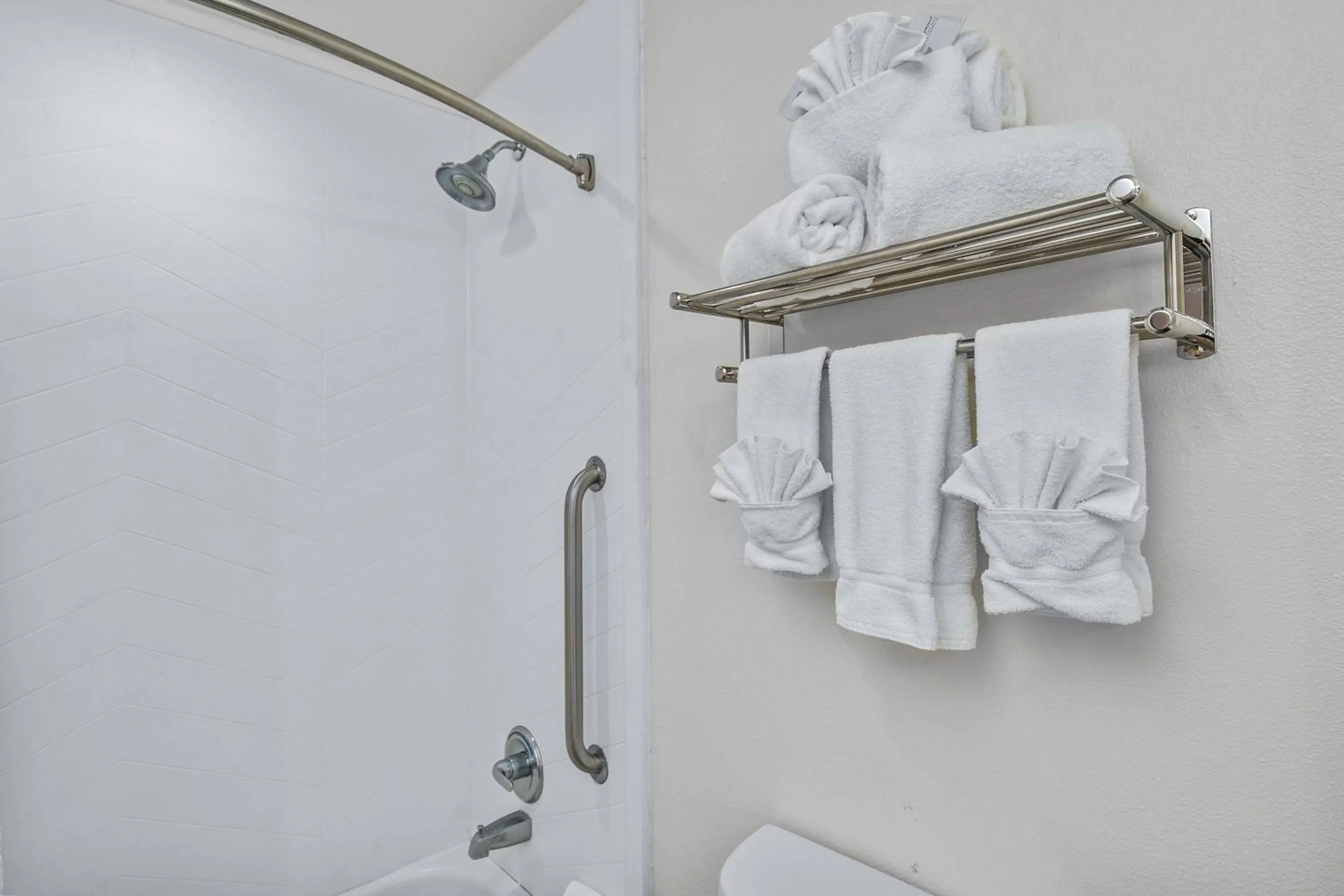 Photo of the whole room in Holiday Inn Express Hotel & Suites Lucedale by IHG