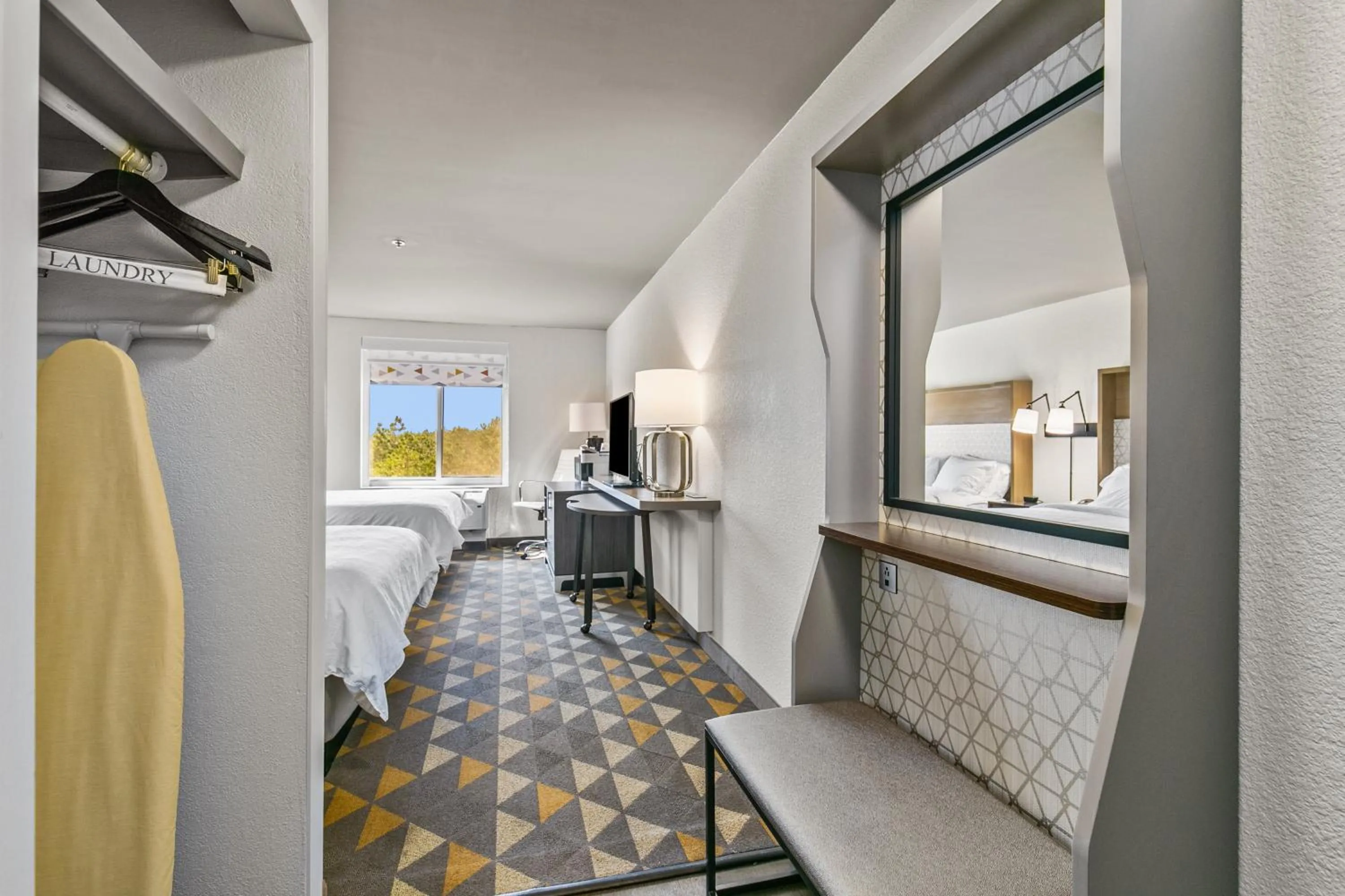 Photo of the whole room, Bed in Holiday Inn Express Hotel & Suites Lucedale by IHG