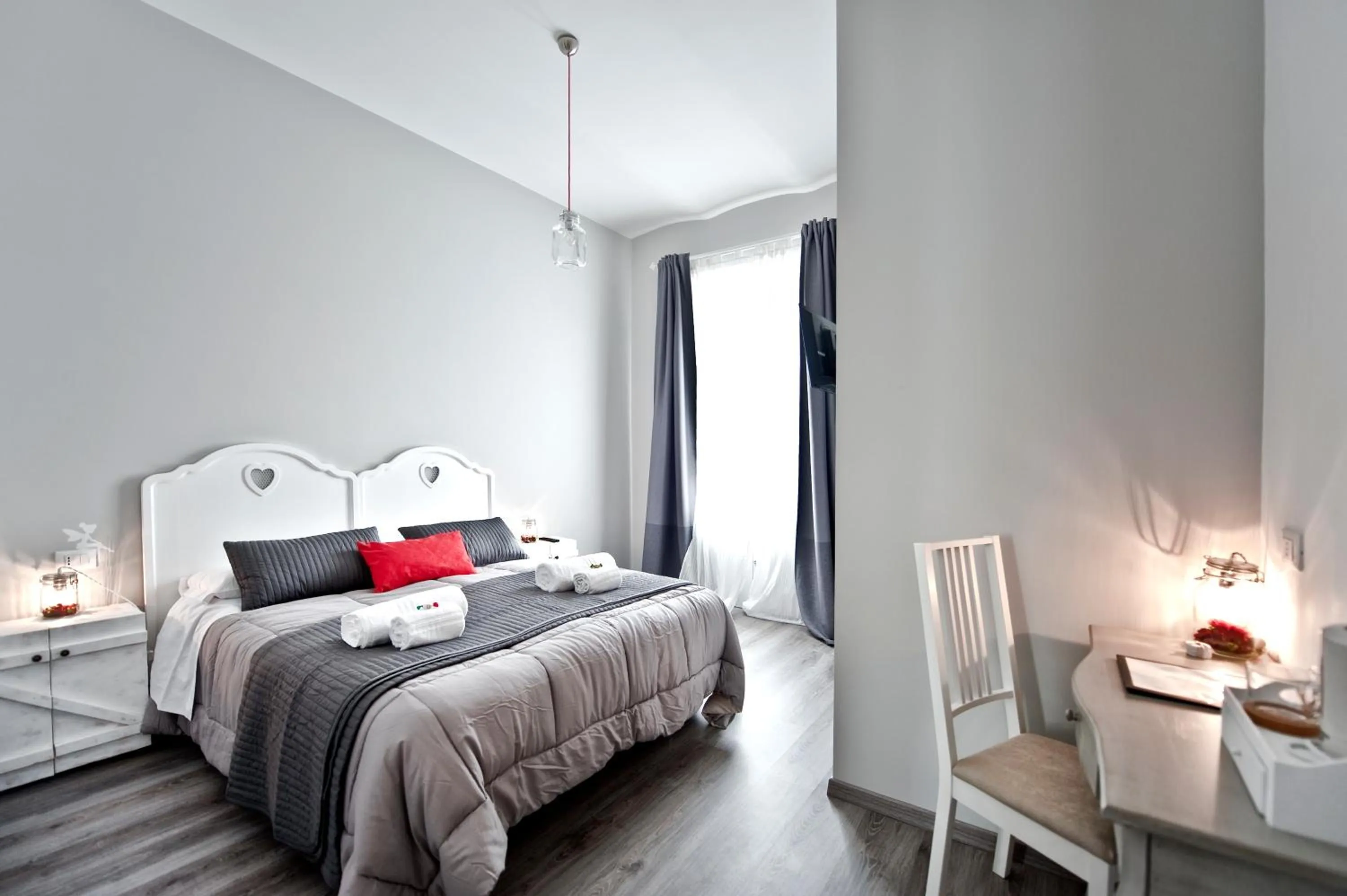 Photo of the whole room, Bed in TinkerBell GuestHouse