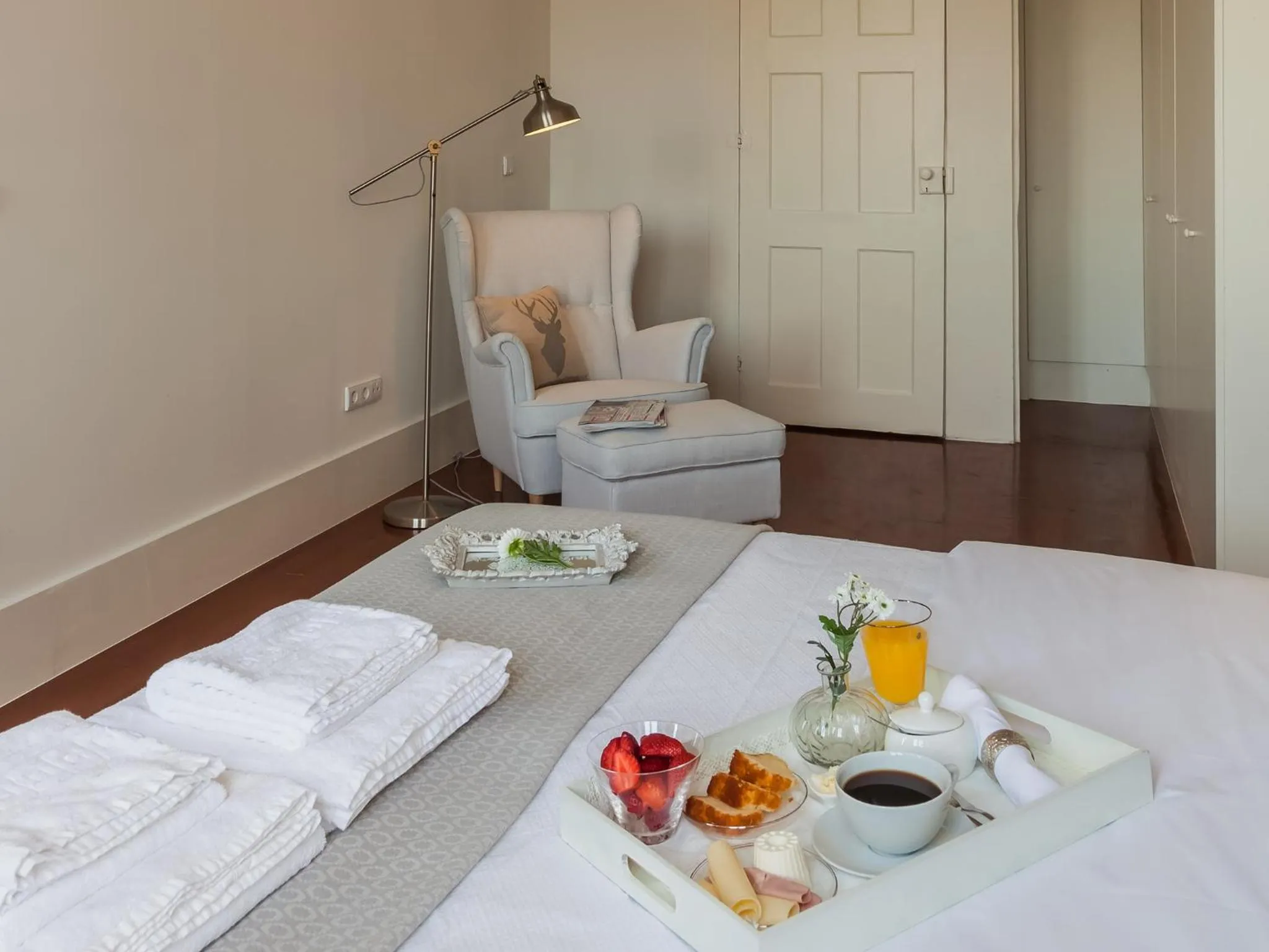 Decorative detail, Bed in Down2Town B&B