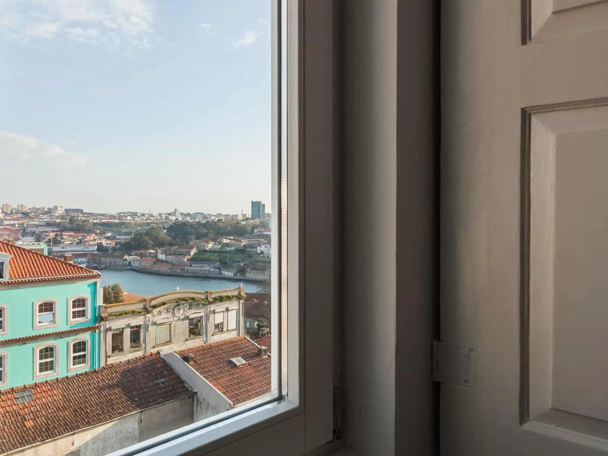 City view in Down2Town B&B