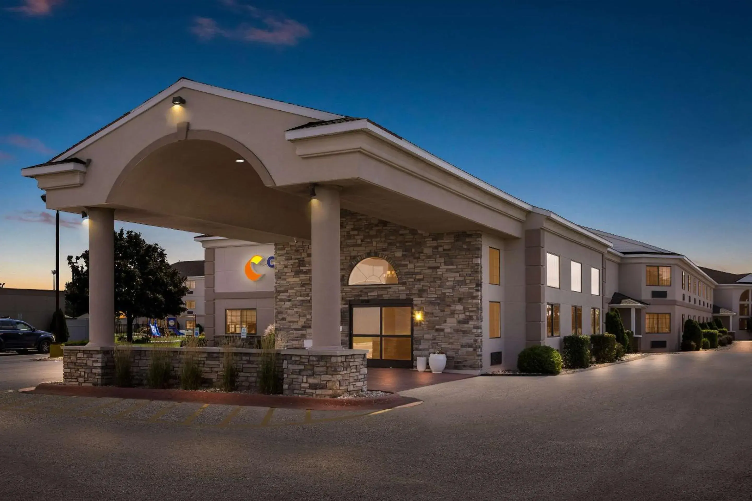 Property building in Comfort Inn & Suites Ludington near US-10 Property building in Comfort Inn & Suites Ludington near US-10