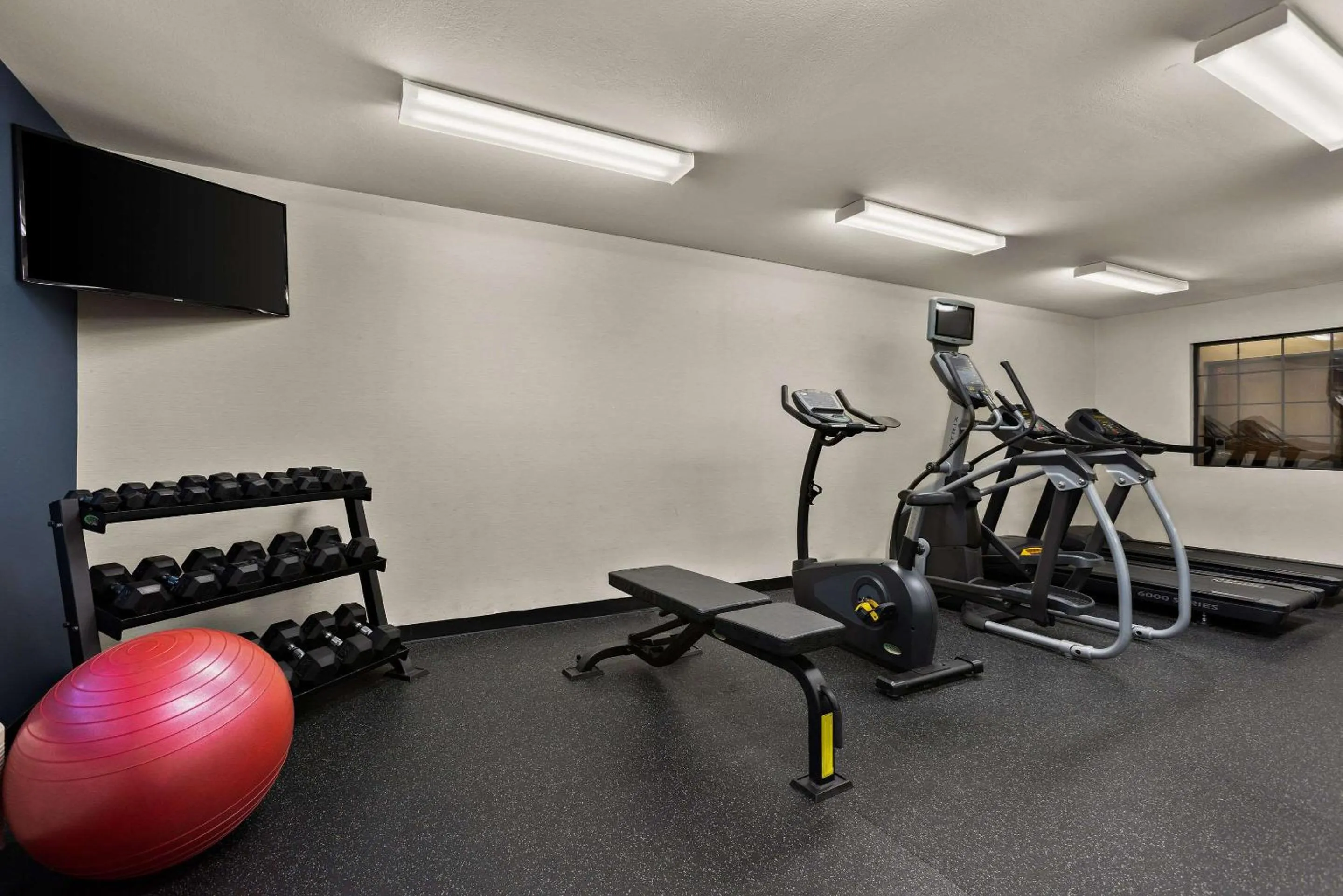 Fitness centre/facilities in Comfort Inn & Suites Ludington near US-10