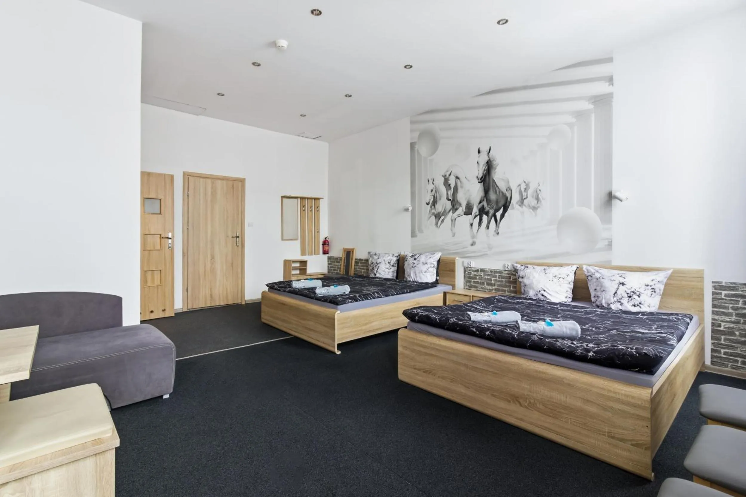 Day, Bed in 70s Guest room