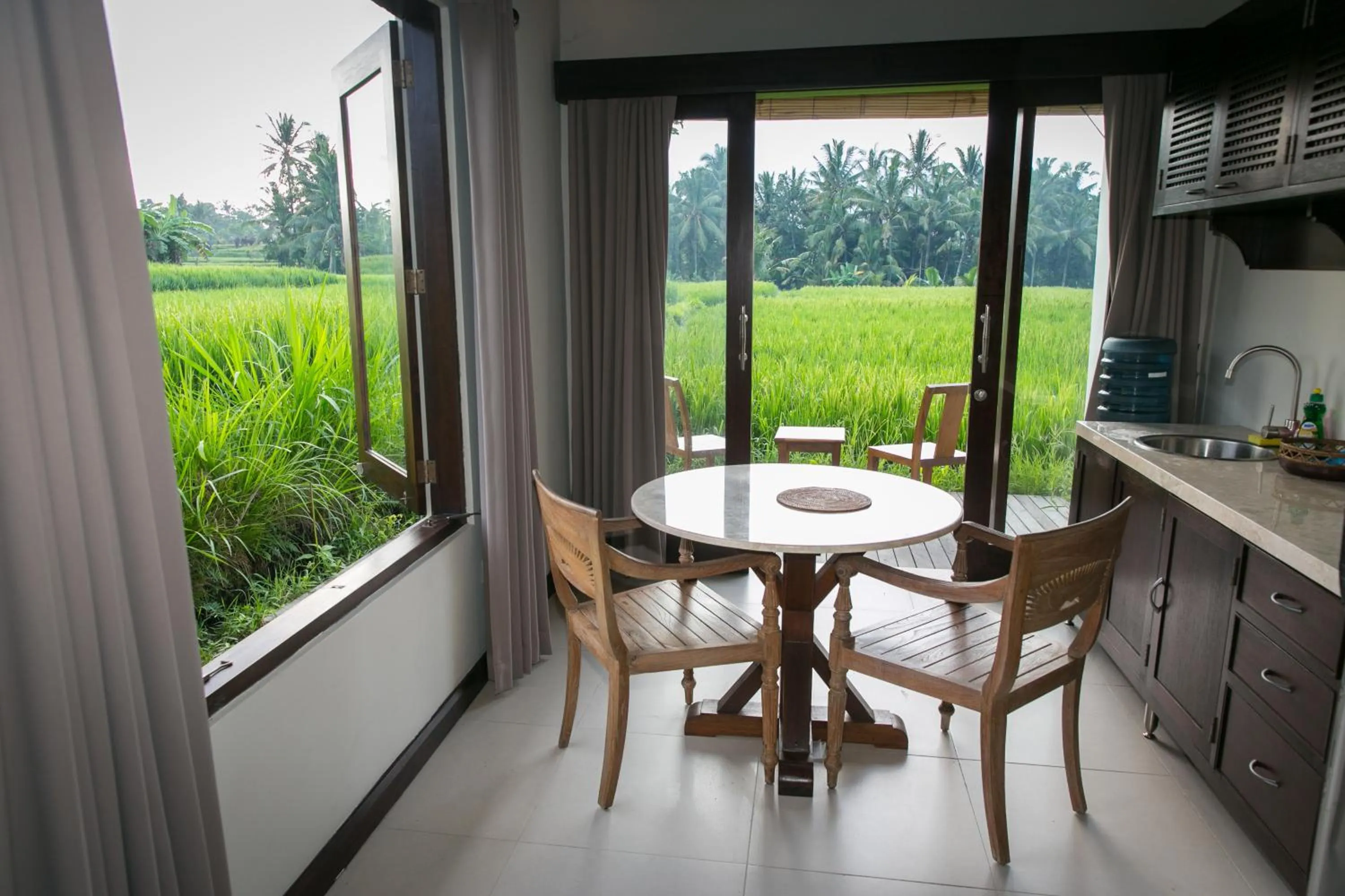 Dining area in Solo Villas & Retreat