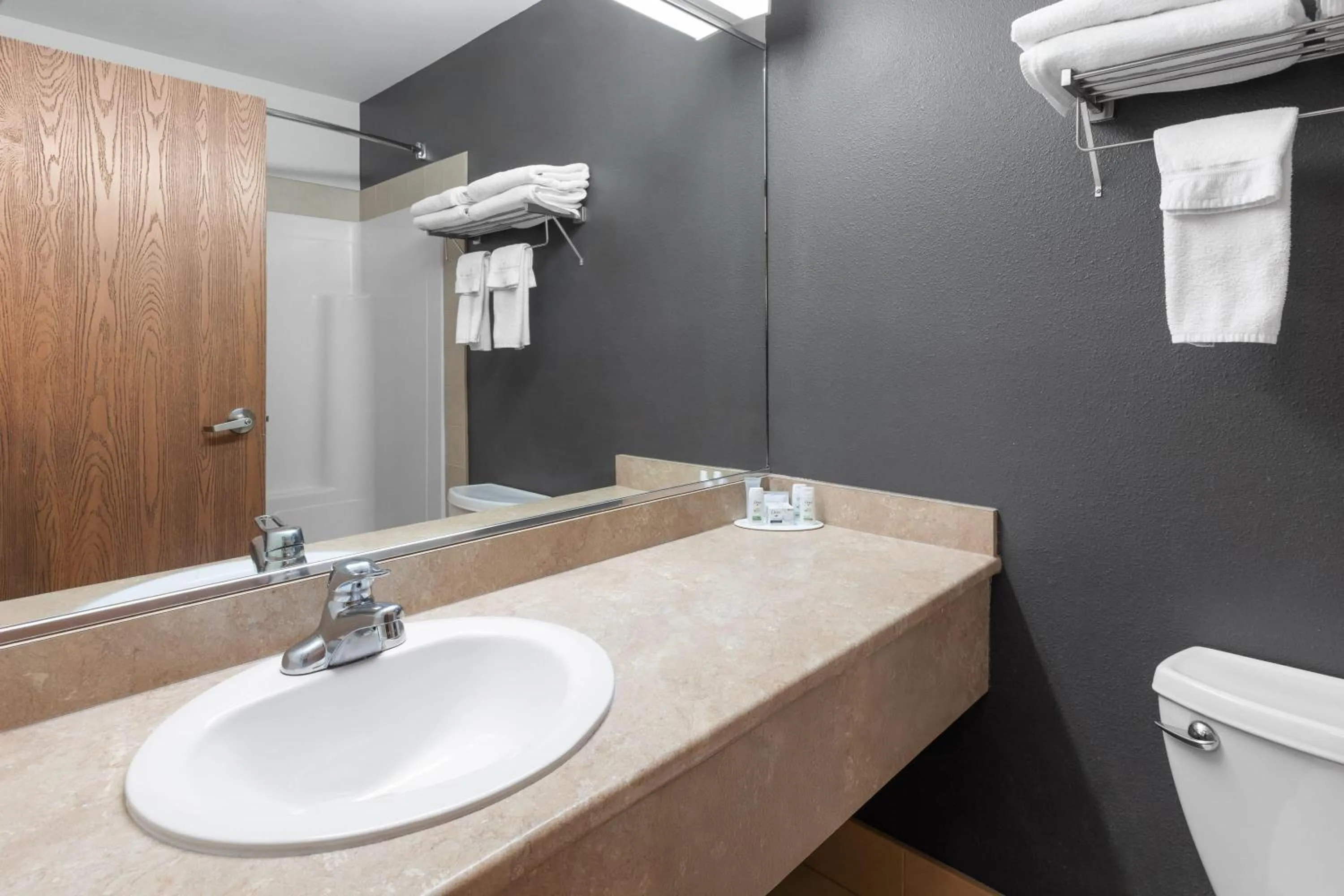 Bathroom in Super 8 by Wyndham Quebec City