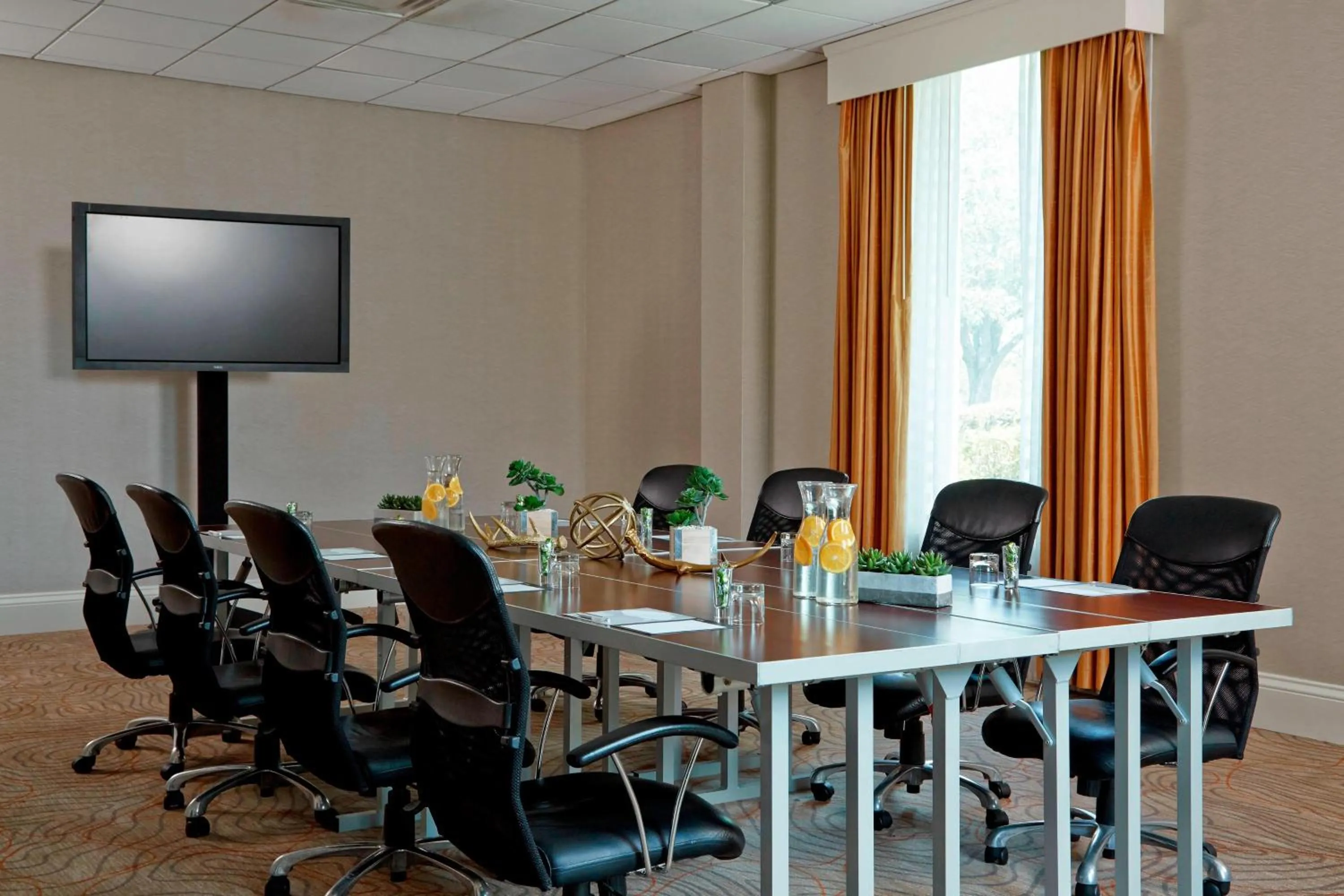 Meeting/conference room in Renaissance Orlando Airport Hotel