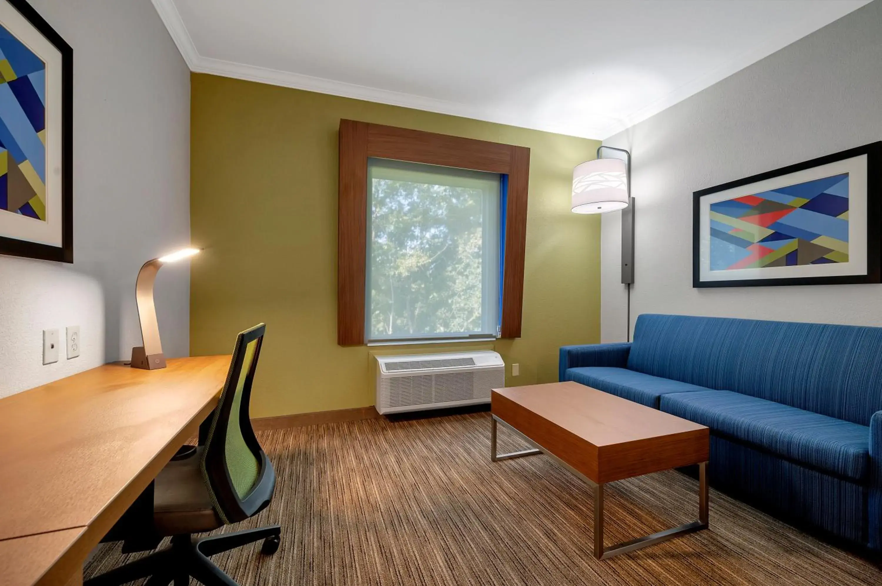 King Suite in Holiday Inn Express Hotel & Suites Lufkin South by IHG King Suite in Holiday Inn Express Hotel & Suites Lufkin South by IHG