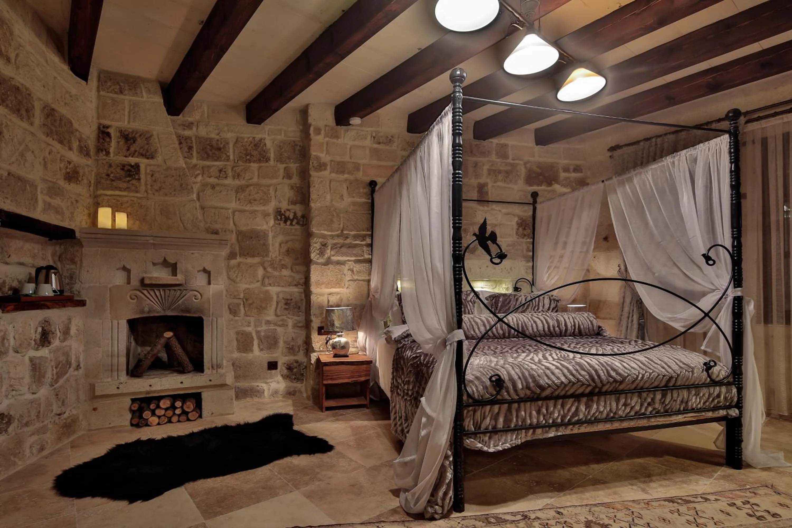 Bed in Asuwari Suites Cappadocia