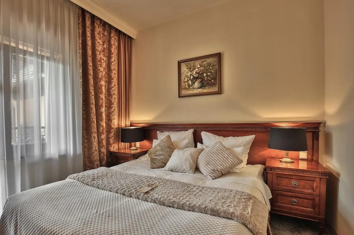 Bed in Grand Hotel Stamary