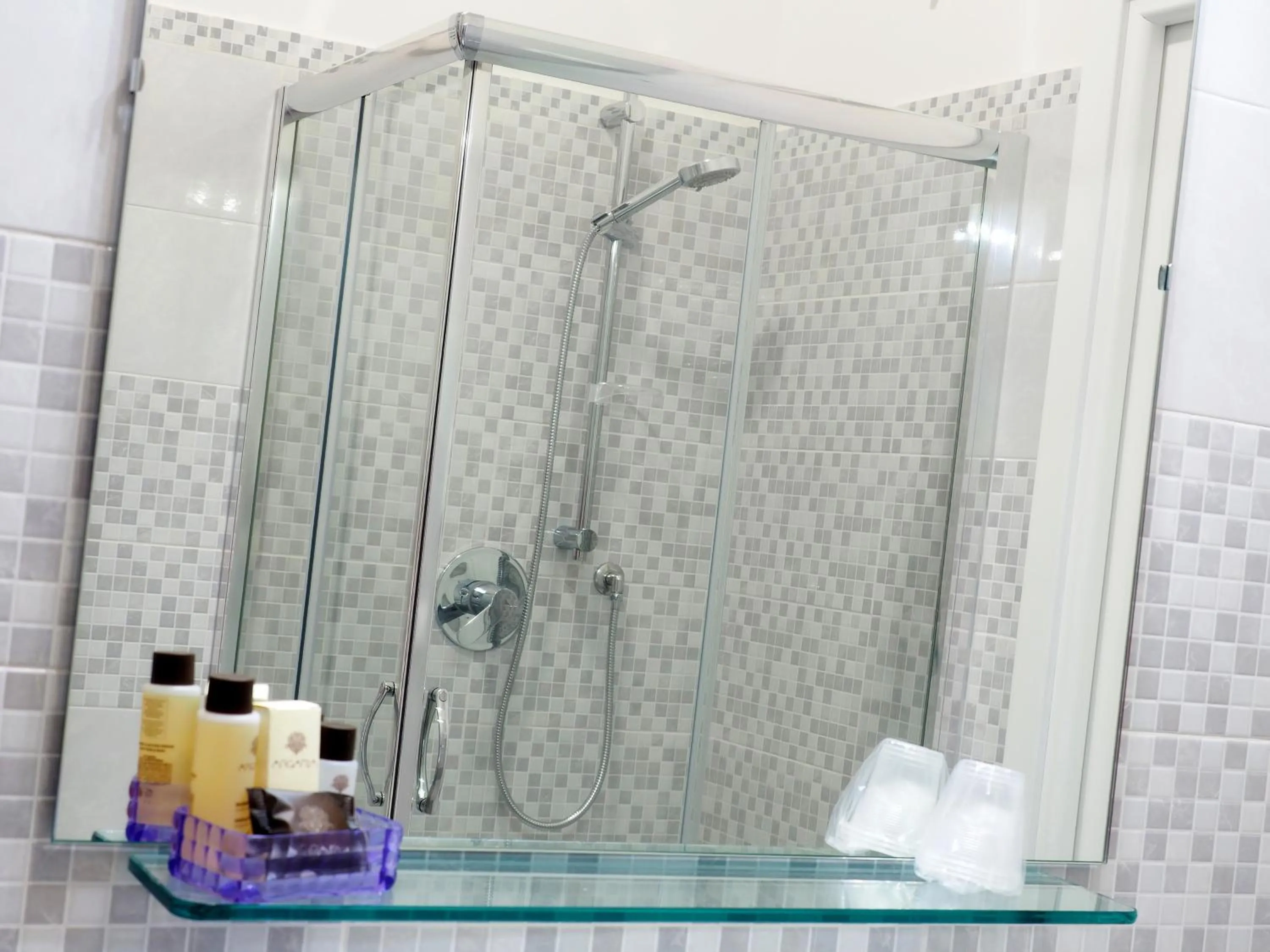 Bathroom in Pepe'Accommodation