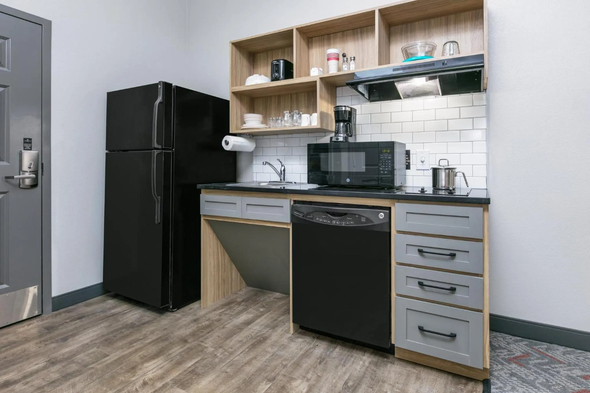 Photo of the whole room in Candlewood Suites Lake Jackson by IHG