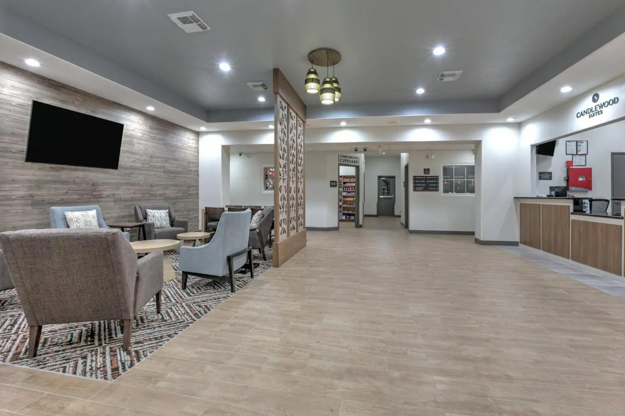 Property building in Candlewood Suites Lake Jackson by IHG Property building in Candlewood Suites Lake Jackson by IHG