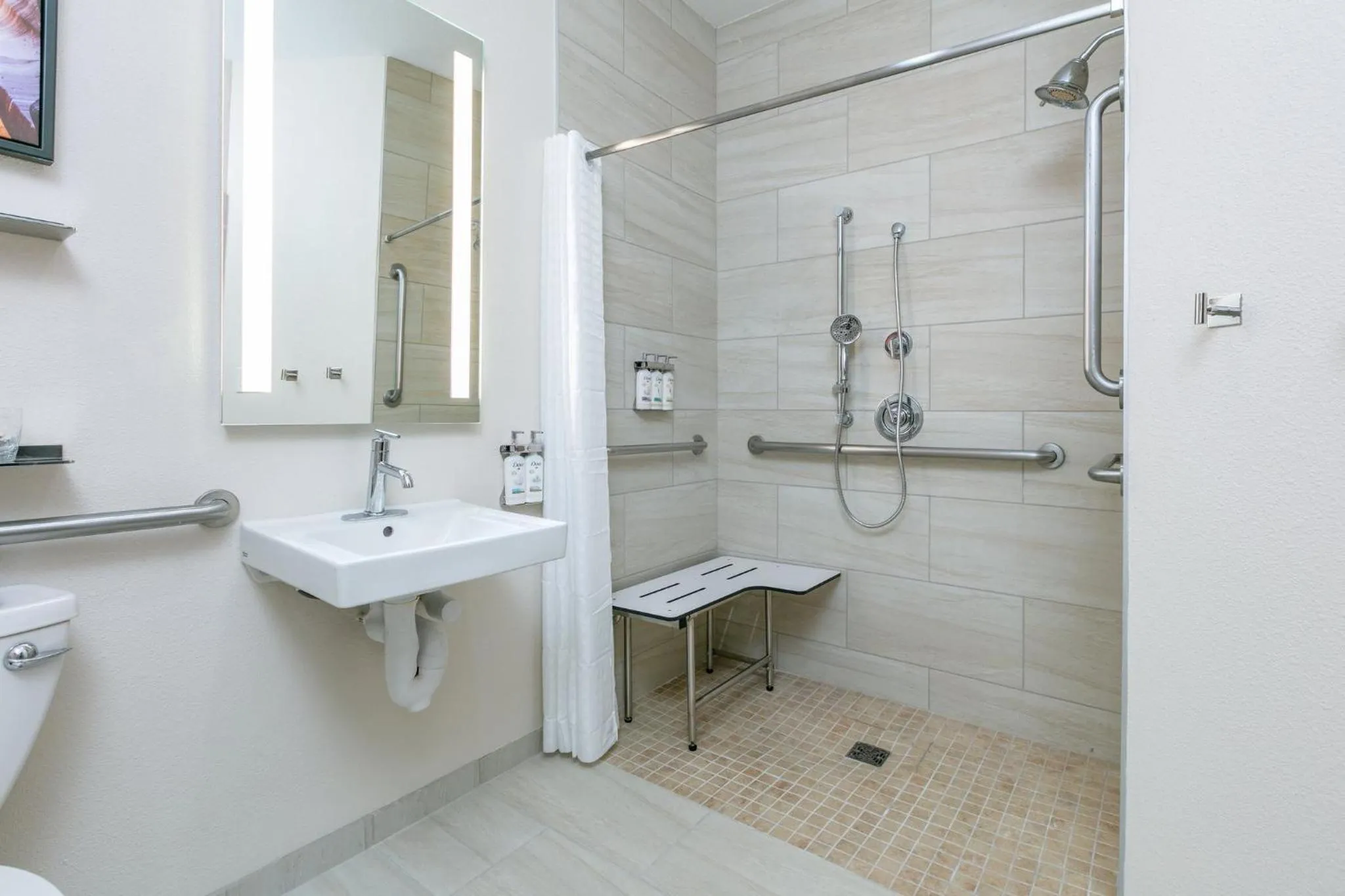 Bathroom in Candlewood Suites Lake Jackson by IHG