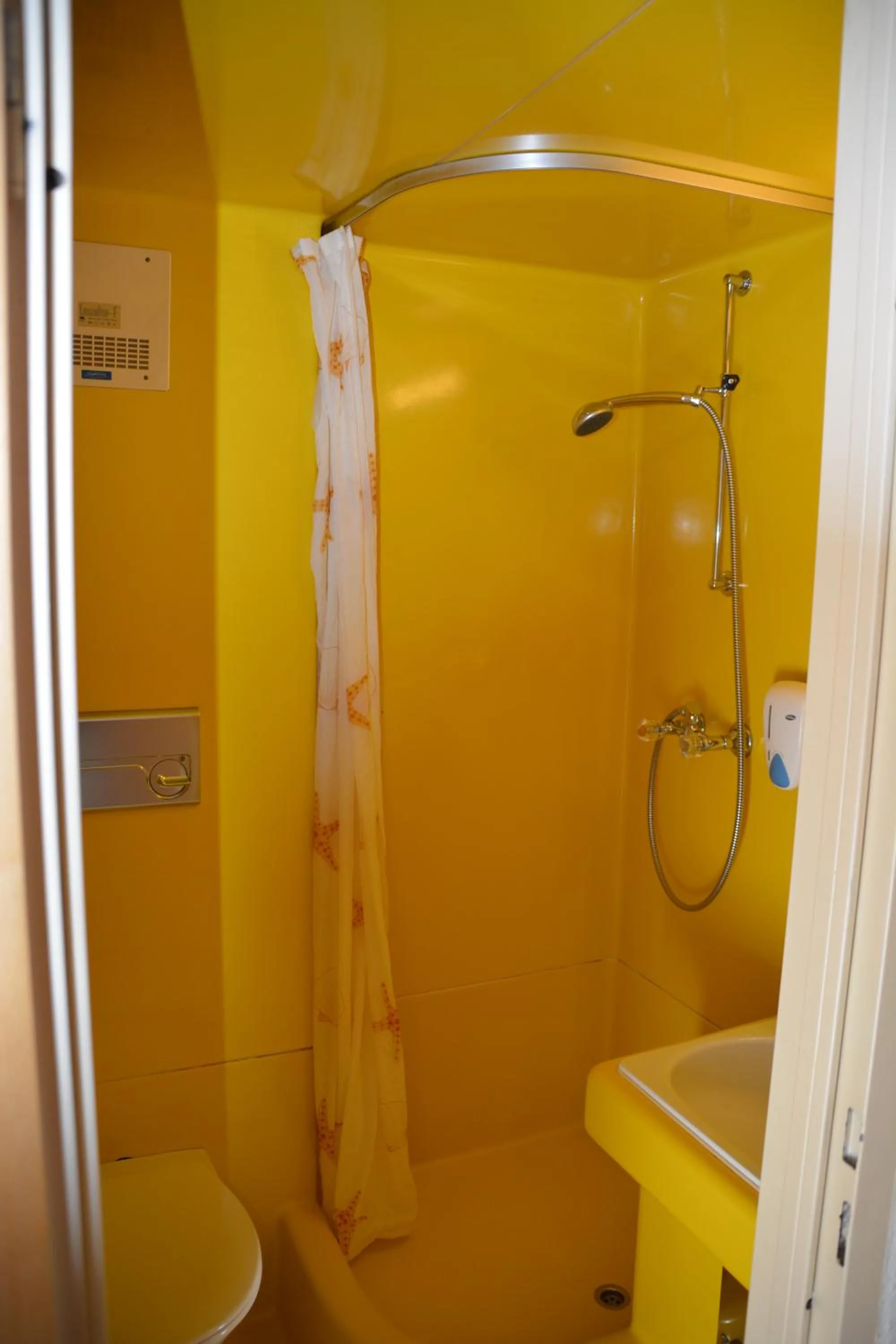 Bathroom in Kronenwirt