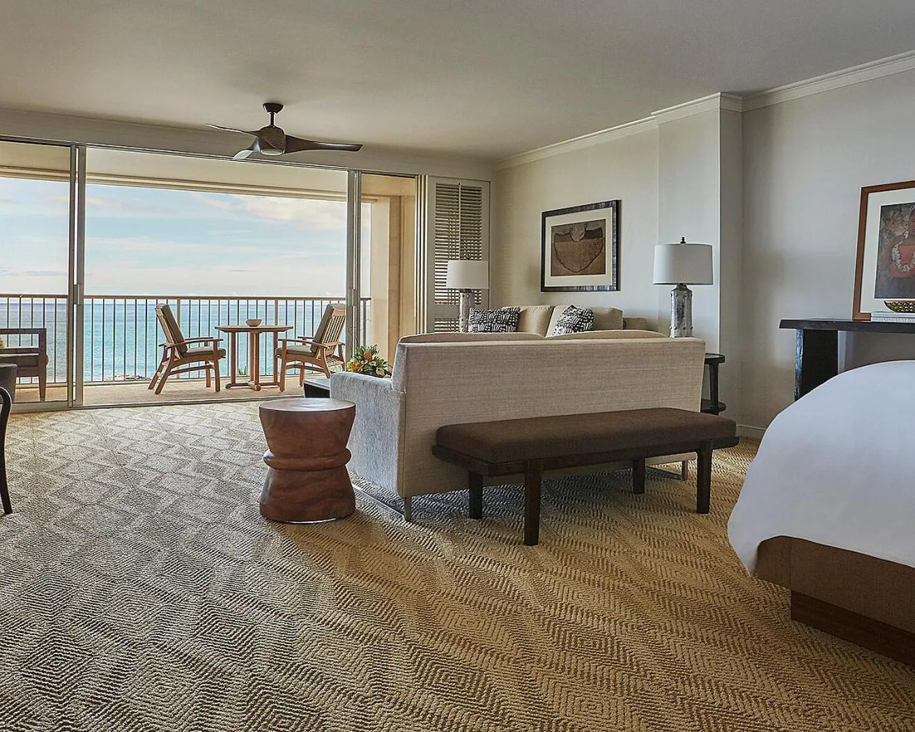 Living room, Bed in Four Seasons Resort Oahu at Ko Olina