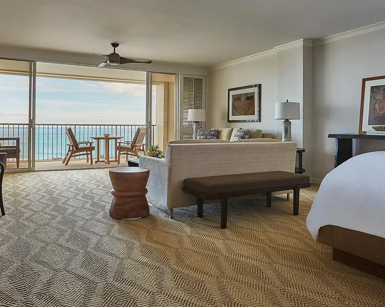 Oceanfront Studio Suite king bed in Four Seasons Resort Oahu at Ko Olina Oceanfront Studio Suite king bed in Four Seasons Resort Oahu at Ko Olina