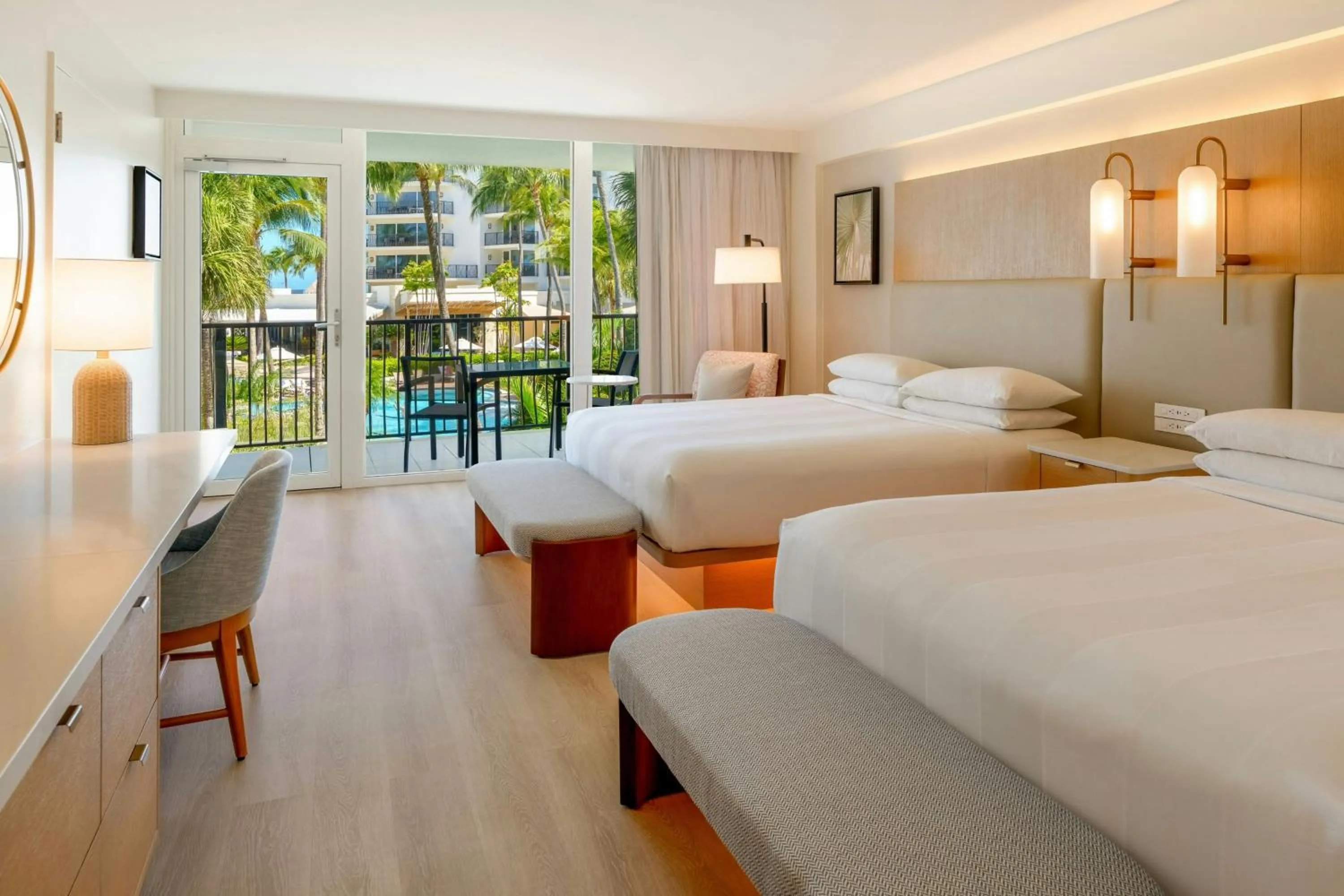 Photo of the whole room, Bed in Aruba Marriott Resort & Stellaris Casino