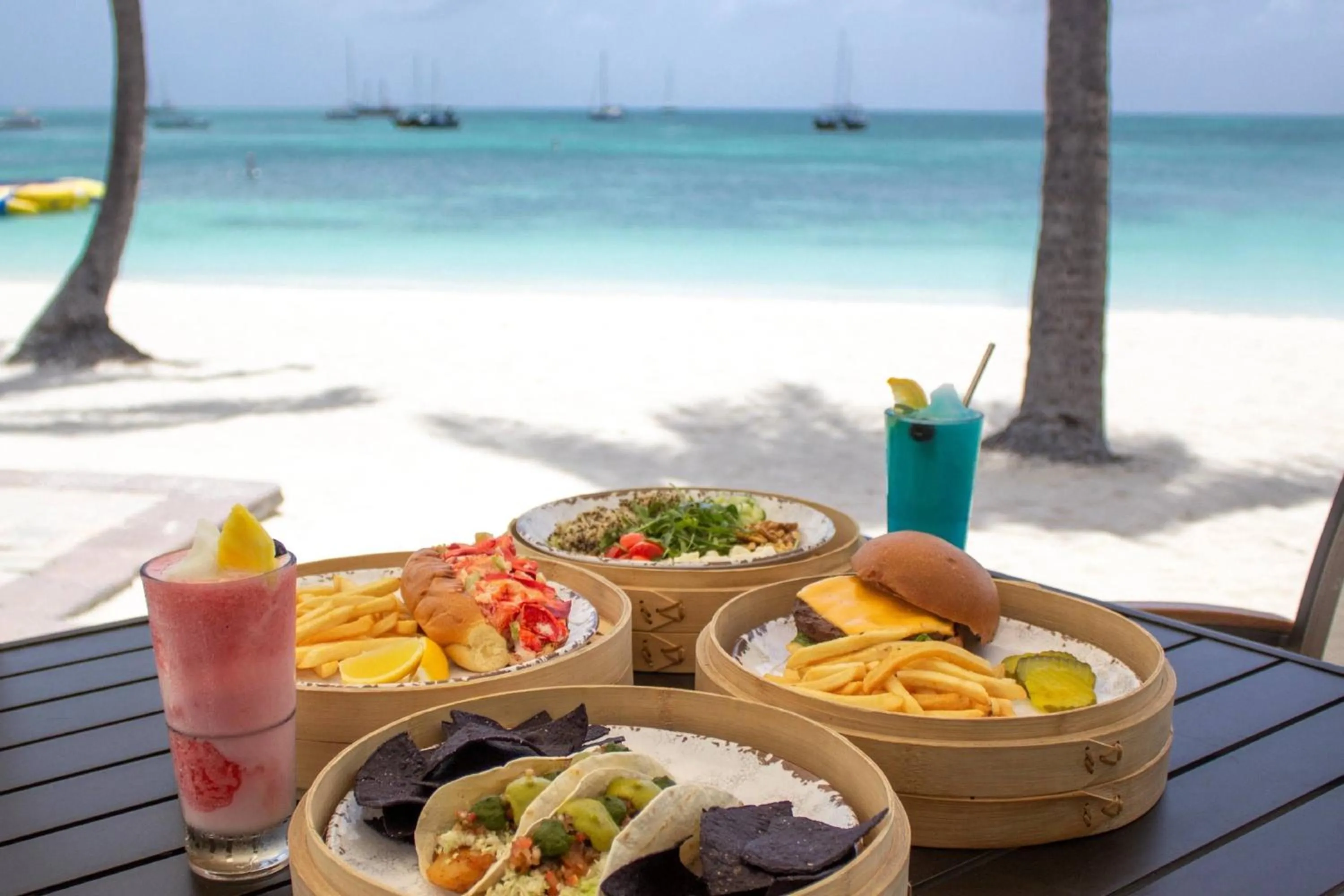 Beach in Aruba Marriott Resort & Stellaris Casino