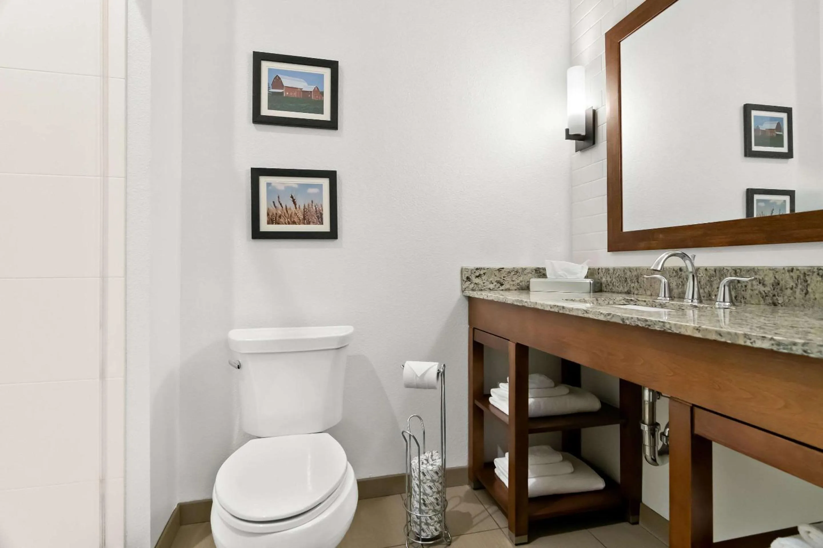 Bedroom in Comfort Suites Rensselaer near Fair Oaks