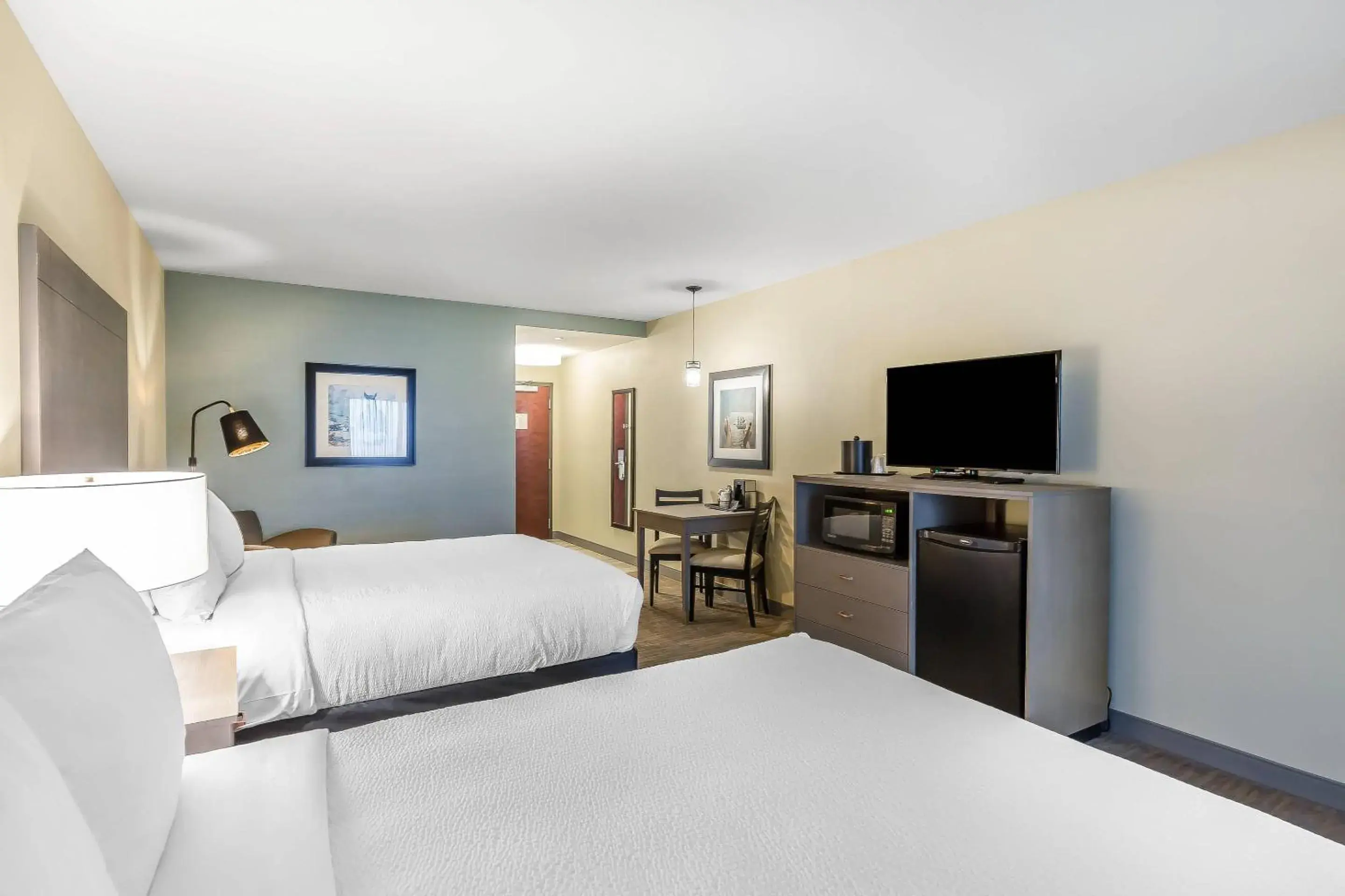 Bedroom, Bed in Marina Bay Hotel & Suites, an Ascend Collection Hotel Bedroom, Bed in Marina Bay Hotel & Suites, an Ascend Collection Hotel