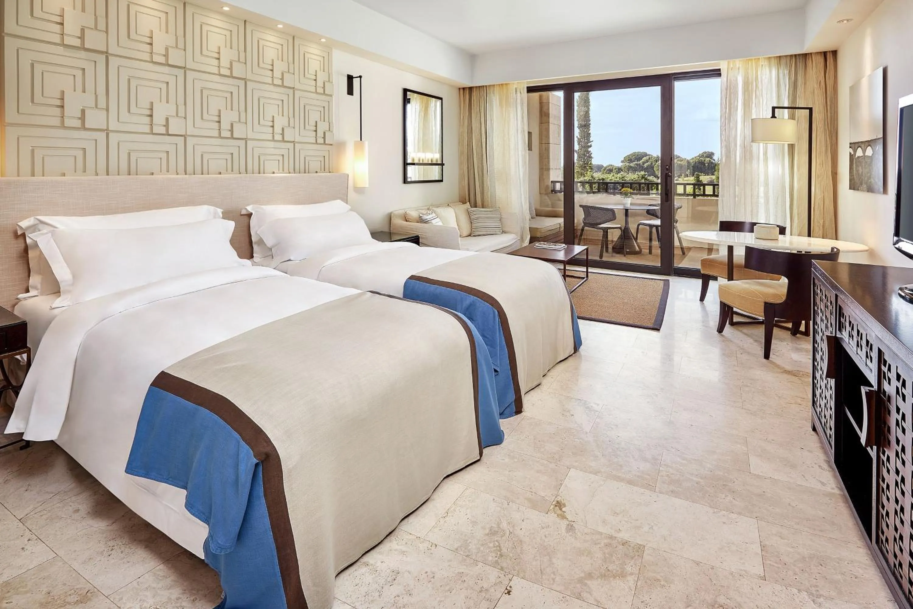 Deluxe Partial Sea View, Guest room, 2 Twin/Single Bed(s), Balcony in The Romanos, a Luxury Collection Resort, Costa Navarino